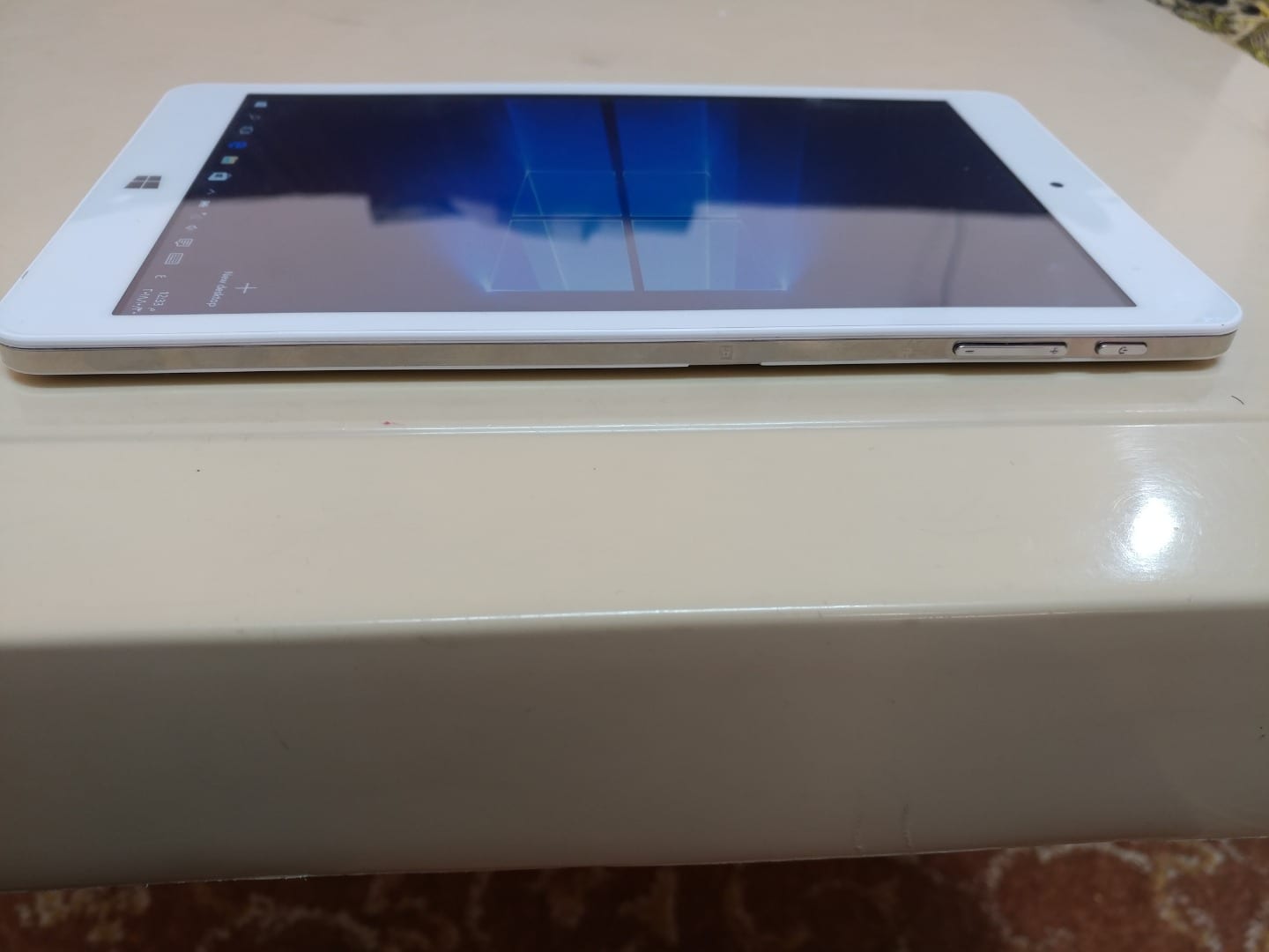 تابلت chuwi (نظام ويندوز 10 اندرويد 5, معالج رباعي النواة , رام 2Gb, شاشة 8" QHD , هاردسك 32Gb)
لا تنسَ أنك شاهدت هذا الإعلان في عنكبوت...