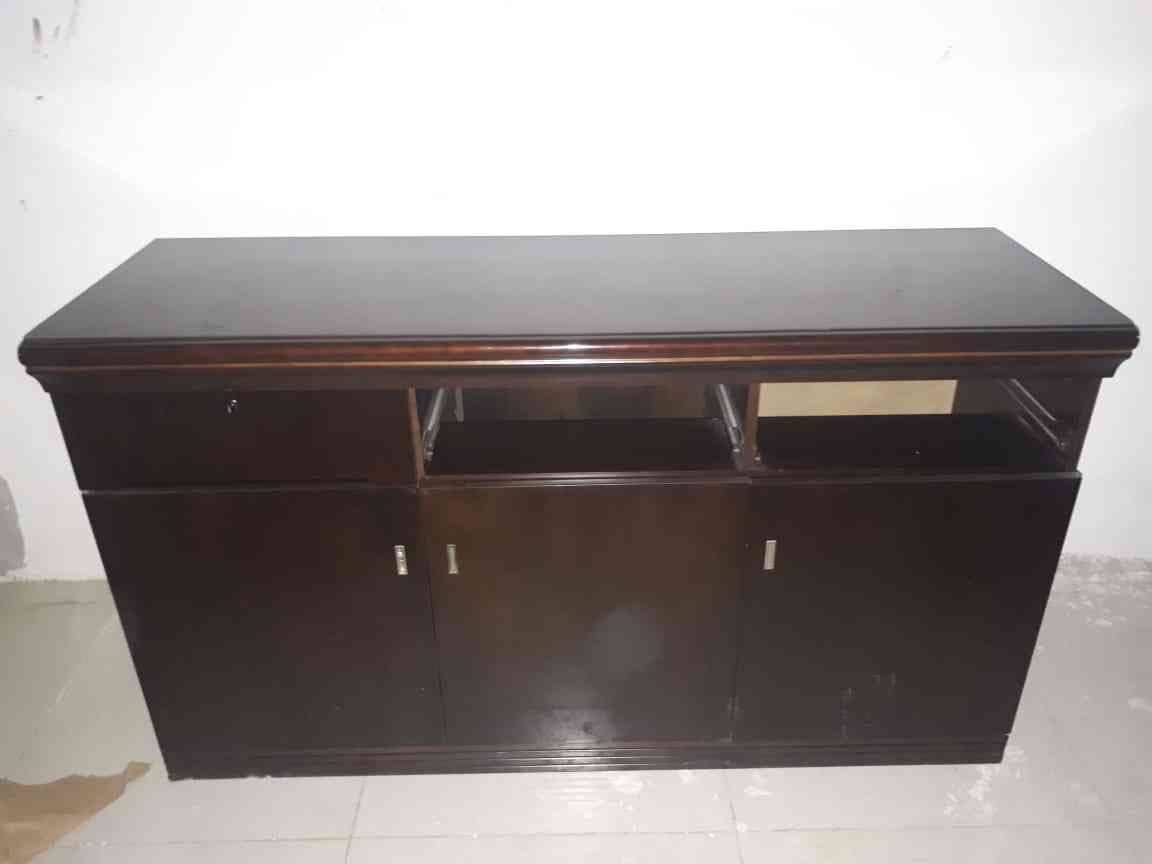 أثاث مكاتب فاخر للبيع
لا تنسَ أنك شاهدت هذا الإعلان في عنكبوت
أثاث مكاتب فاخر للبيع بمبلغ 900...
