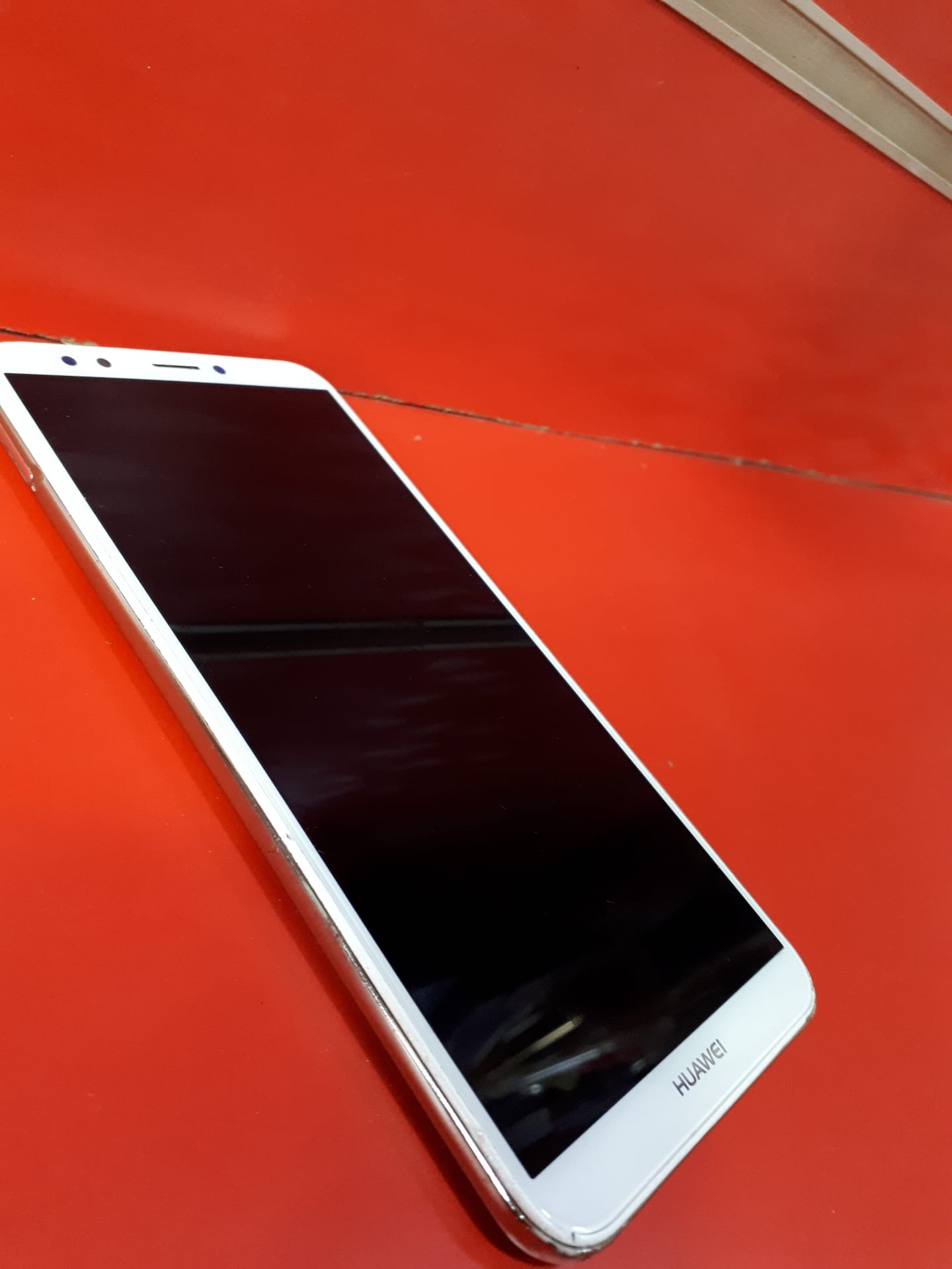 هواوي Y7 prime 2018
لا تنسَ أنك شاهدت هذا الإعلان في عنكبوت
جهاز هواوي y7 2018 وكالة لون ذهبي...