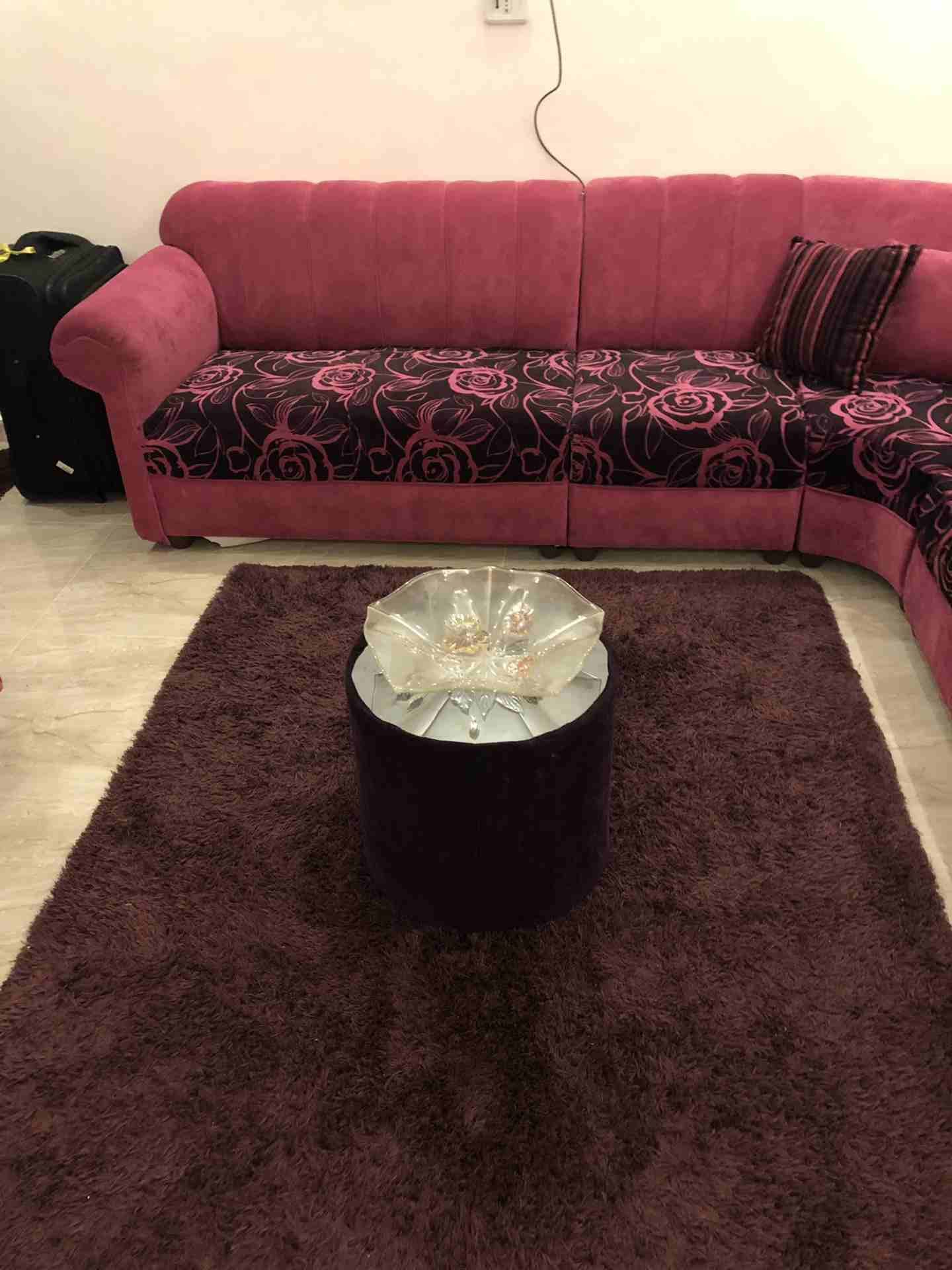 كورنرمع بداي وسجاده وطاوله
لا تنسَ أنك شاهدت هذا الإعلان في عنكبوت
كورنر للبيع مع بردايه وسجاده...