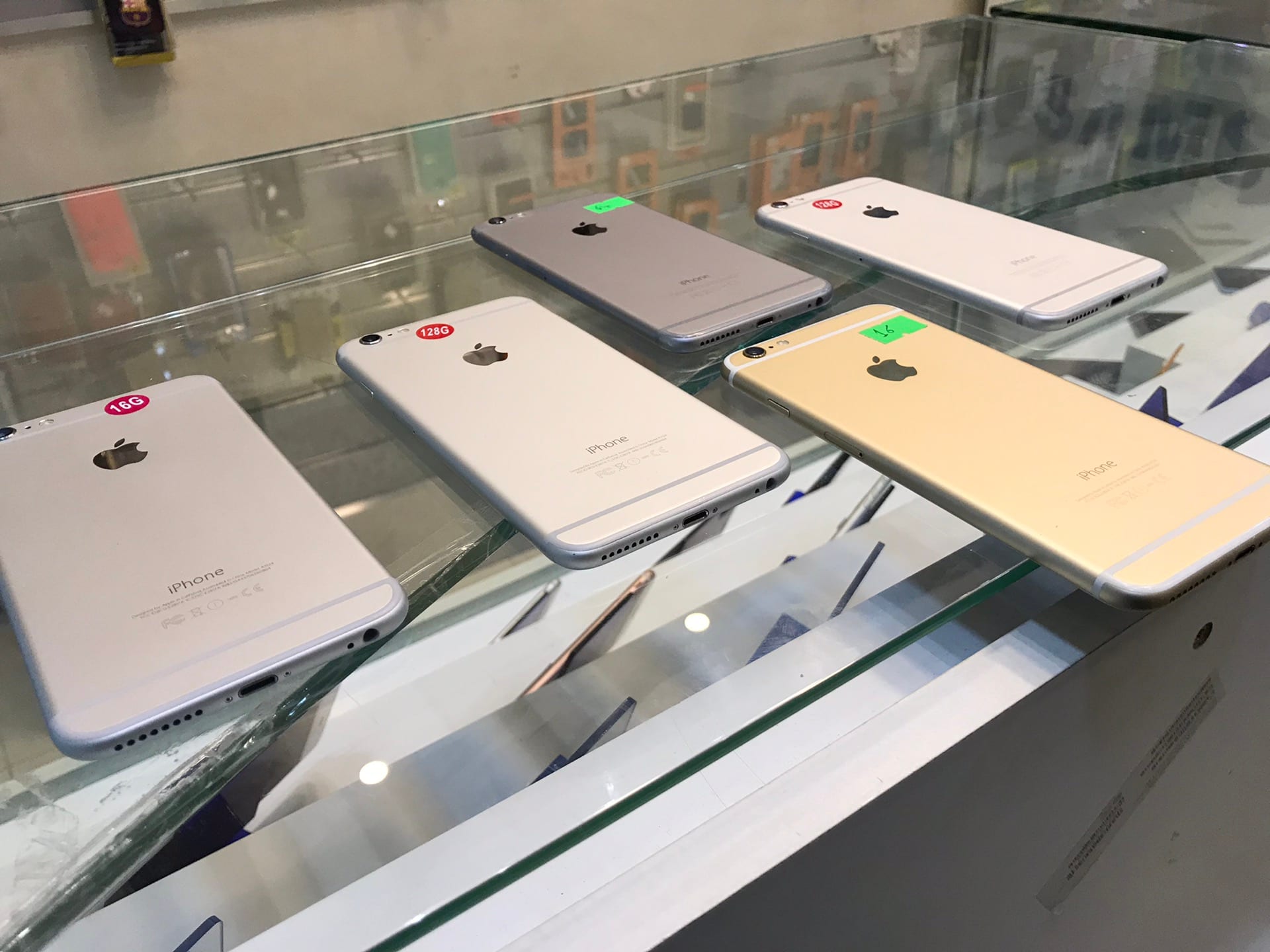 ايفون 6 بلص 16 و 64 و 128 جيجا لسعار مميزة واجهزة بحالة الوكالة لحقو العروض
لا تنسَ أنك شاهدت هذا الإعلان في عنكبوت...