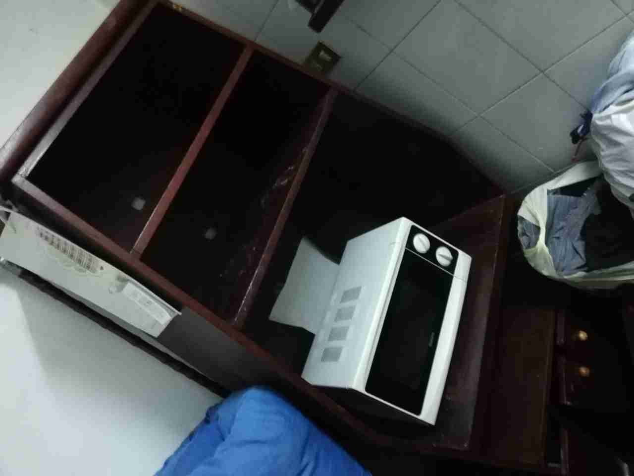 ادوات كهربائية مستعملة بحالة جيدة جدا ... مستعجل
لا تنسَ أنك شاهدت هذا الإعلان في عنكبوت
صوب...