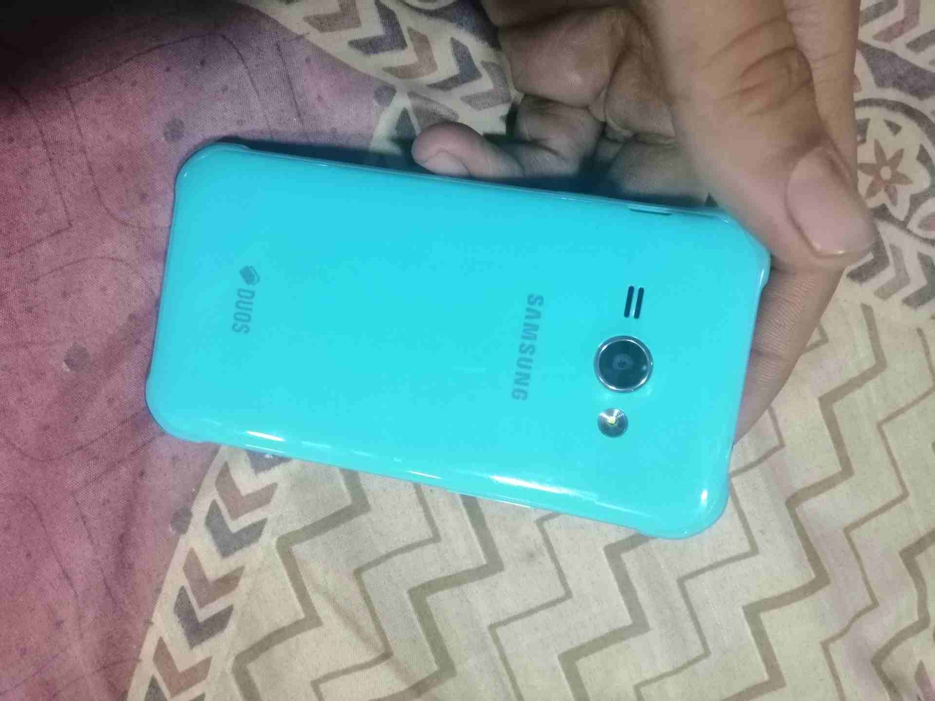 Galaxy j1 ace
لا تنسَ أنك شاهدت هذا الإعلان في عنكبوت
Galaxy j1 ace...