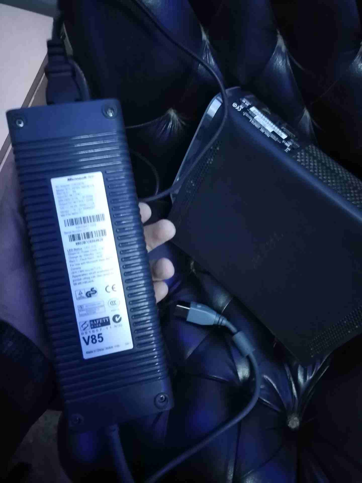 X Box 360
لا تنسَ أنك شاهدت هذا الإعلان في عنكبوت
X Box 360
بحالة الوكاالة..
يد لا سلكي عدد 2 ،...
