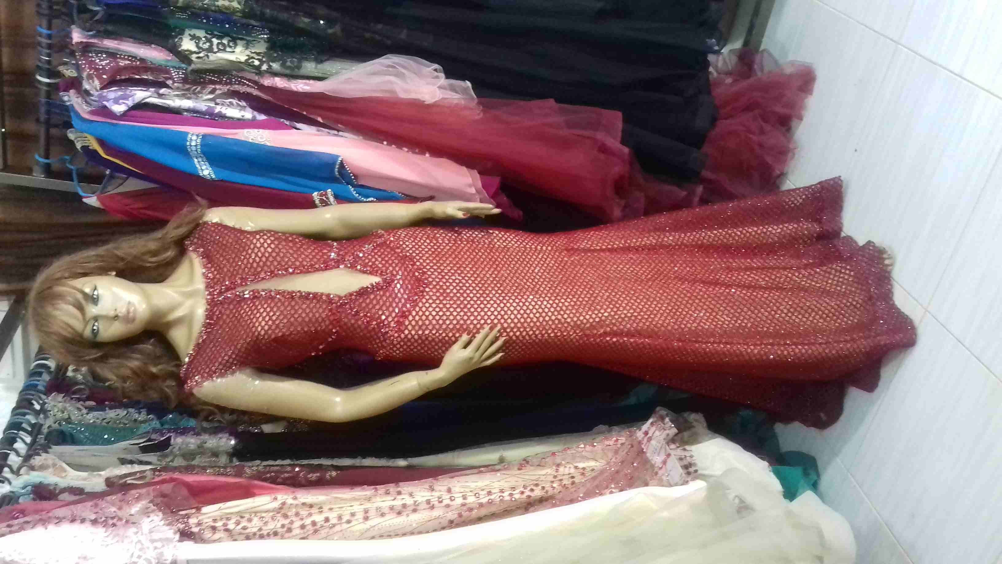 فساتين سهرة للإيجار
لا تنسَ أنك شاهدت هذا الإعلان في عنكبوت
فساتين سهرة للإيجار بأسعار تبدأ
من 2...