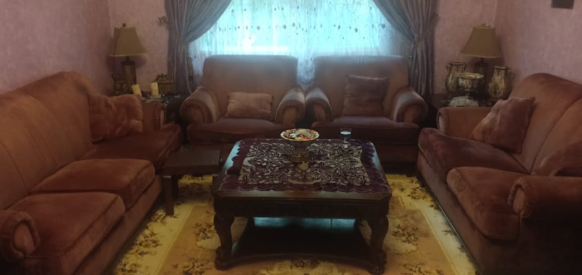 عمان الجاردنز
لا تنسَ أنك شاهدت هذا الإعلان في عنكبوت
كنب مكون من 6 قطع و ستاره و طاولات خشب...