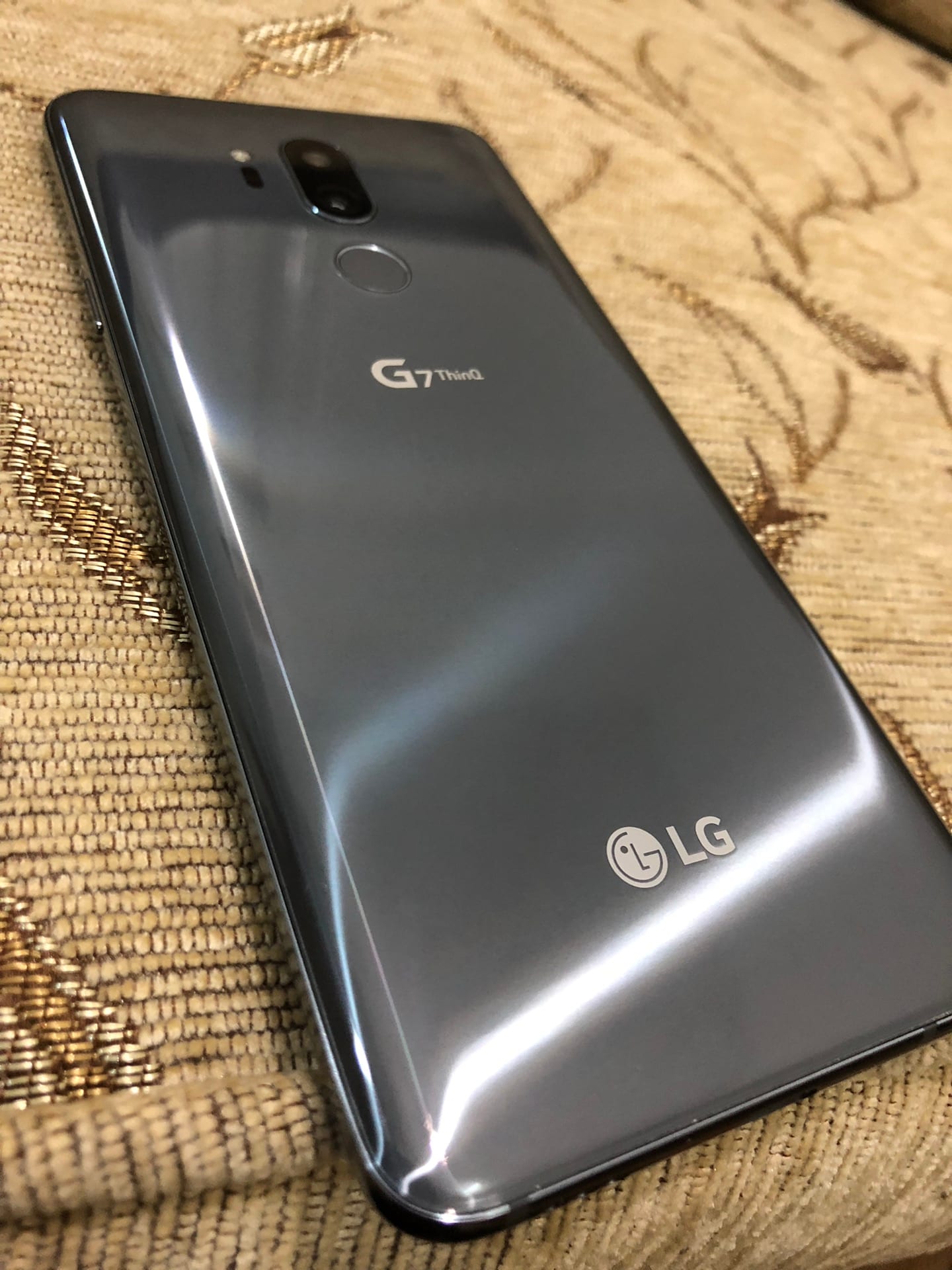 ال جي حي 7 للبيع بسعر مغري LG G7 THINQ
لا تنسَ أنك شاهدت هذا الإعلان في عنكبوت
تلفون ال جي جي...