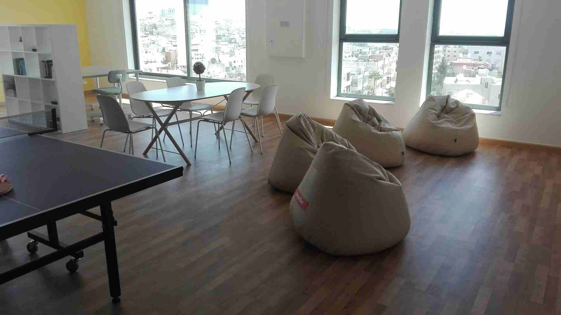 بفات كراسي ال bean bags
لا تنسَ أنك شاهدت هذا الإعلان في عنكبوت
كراسي ال bean bags انها تجعل الجل...