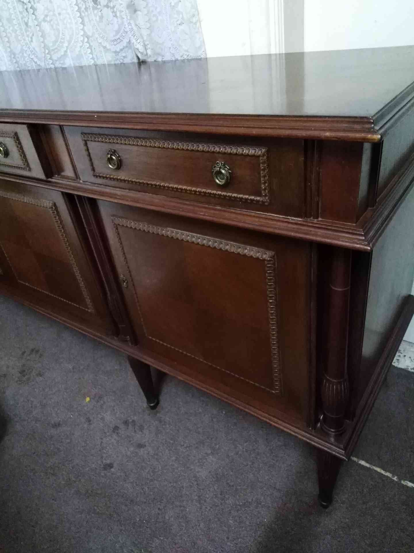 طاولة سفره 10 كراسي مع بيرو زااان
لا تنسَ أنك شاهدت هذا الإعلان في عنكبوت
طاوله سفره 10 كراسي...