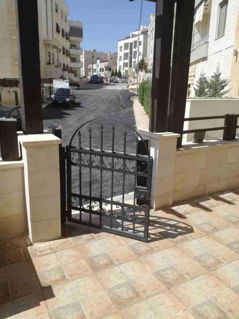 ديرغبار شقه ارضيه لم تسكن 330م حديقه 200م
لا تنسَ أنك شاهدت هذا الإعلان في عنكبوت
#شقه فاخره أرض...