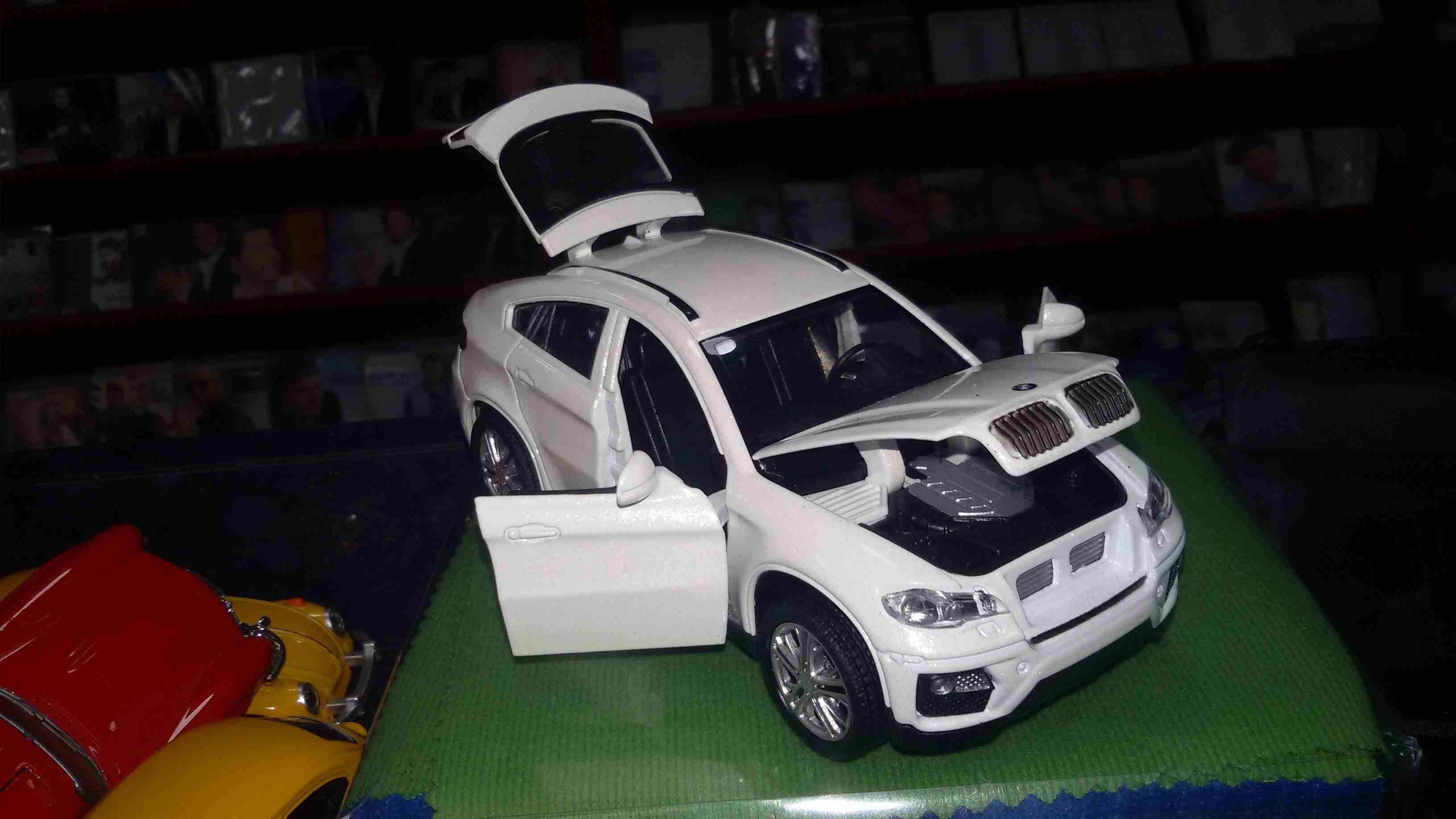 مجسمات لاند كروز & رنج روفر & bmw x5 حديد
لا تنسَ أنك شاهدت هذا الإعلان في عنكبوت
مجسمات...