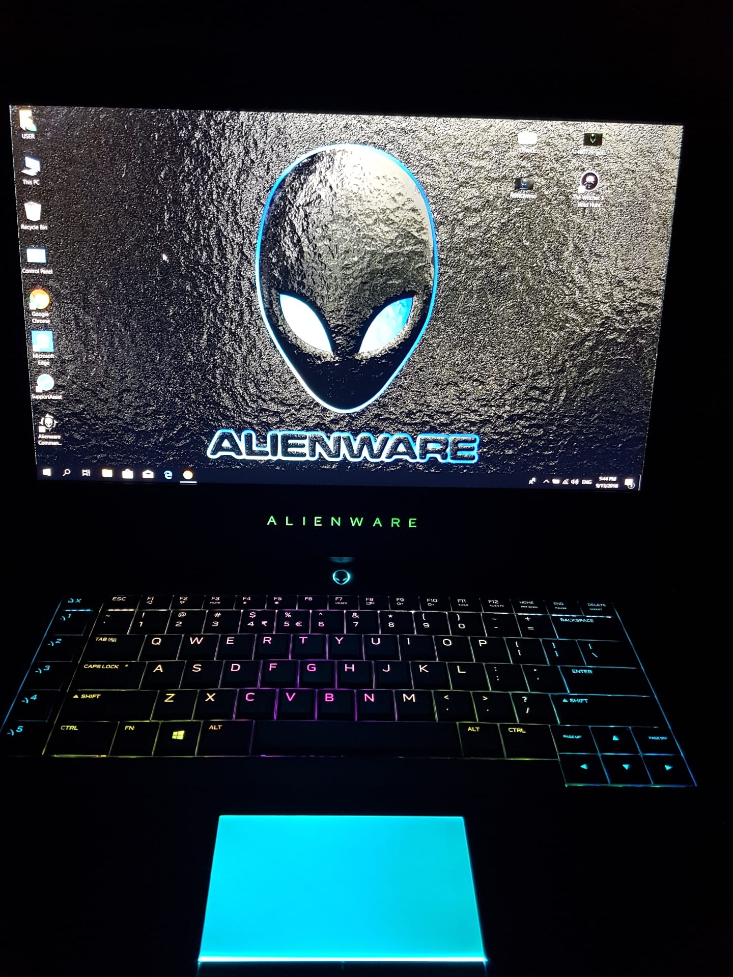 ALIENWARE 15R3 LAPTOP GTX 1080
لا تنسَ أنك شاهدت هذا الإعلان في عنكبوت
alienware gaming and d...