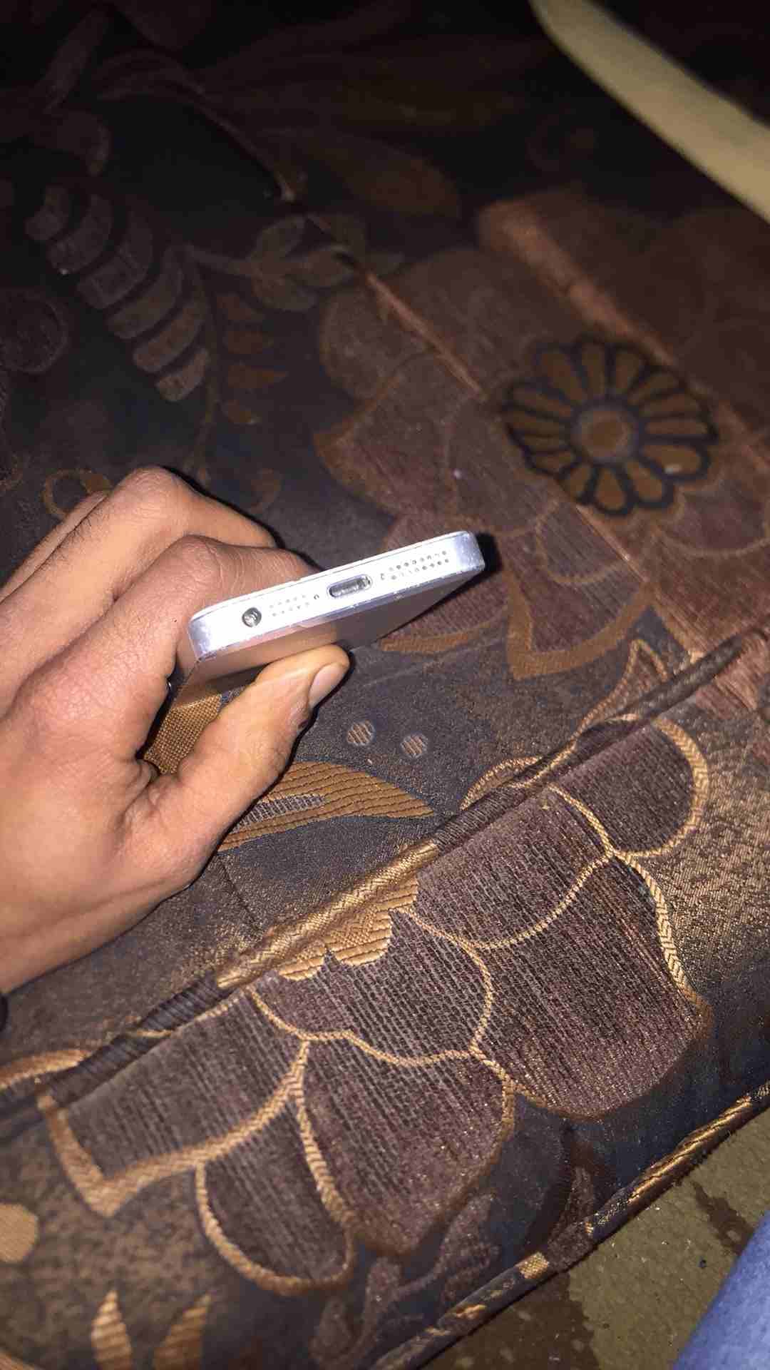 ايفون 5s للبيع
لا تنسَ أنك شاهدت هذا الإعلان في عنكبوت
ايفون 5s مستعمل نظيف
العيوب الكسر الي من...