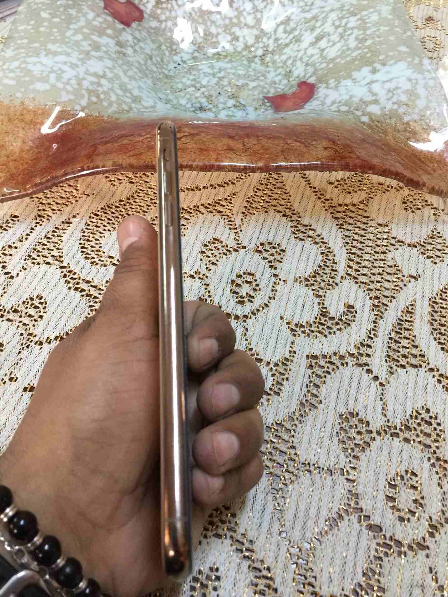 ايفون XS ماكس
لا تنسَ أنك شاهدت هذا الإعلان في عنكبوت
جهاز وكاله لون ذهبي...