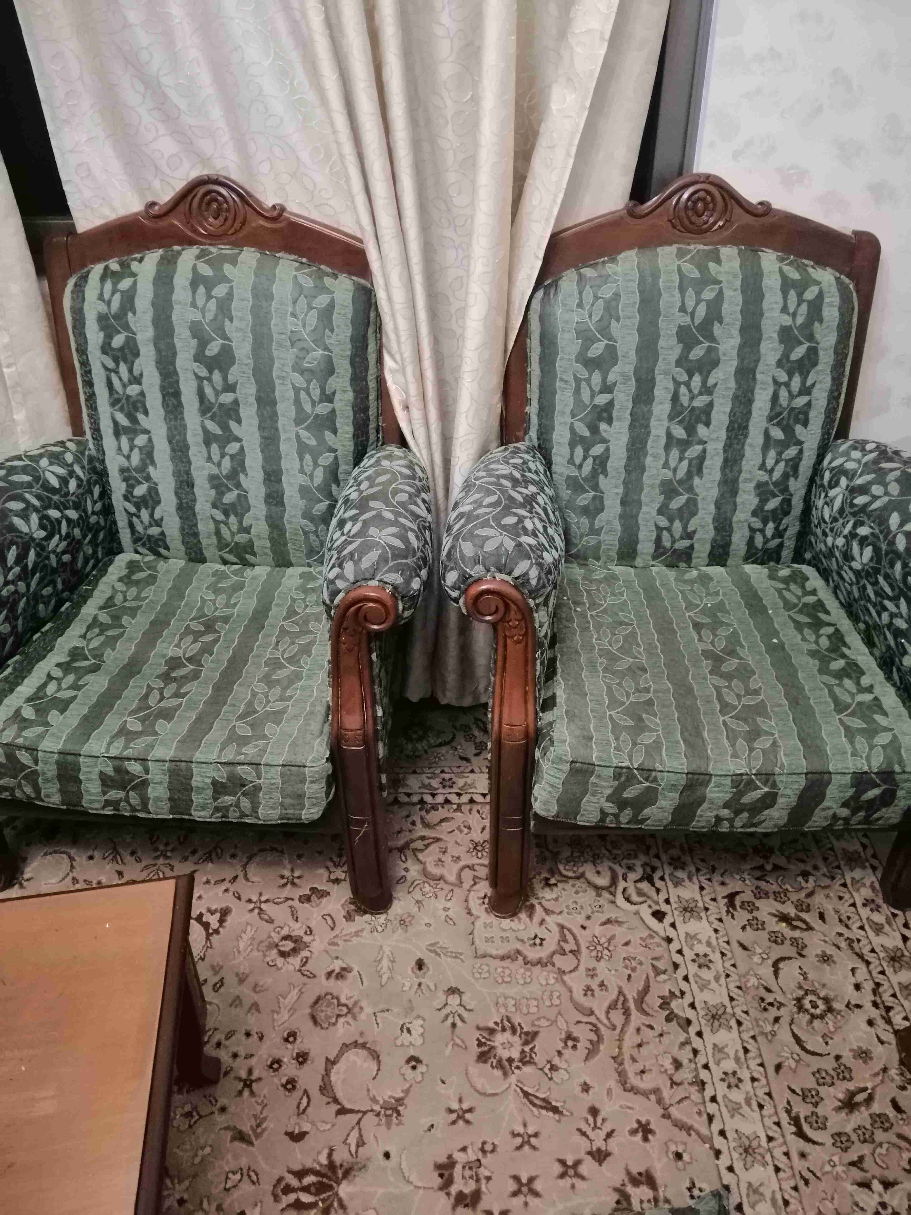 طقم كنب للبيع
لا تنسَ أنك شاهدت هذا الإعلان في عنكبوت
طقم كنب فاخر للبيع خشب زان 9 مقاعد بحا...