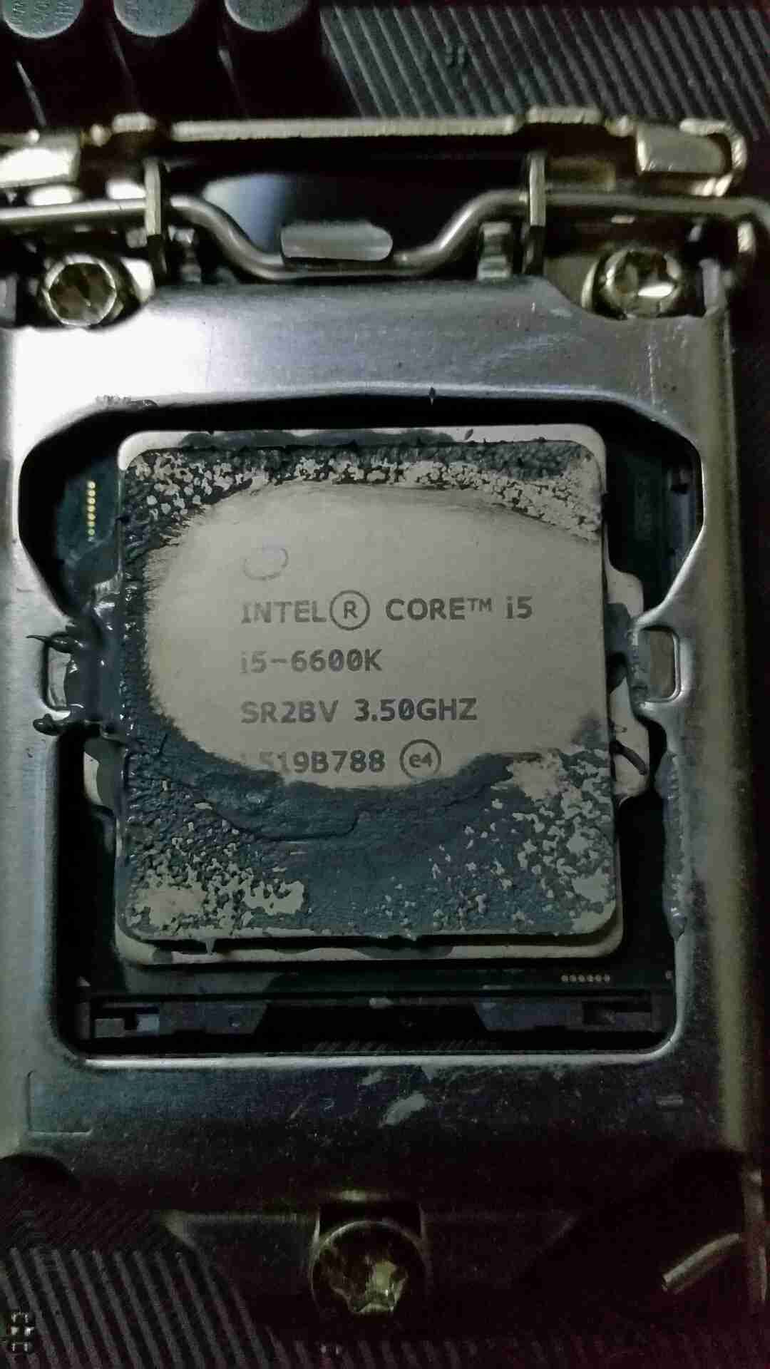 معالج i5 6600k و بورد احترافية z270h
لا تنسَ أنك شاهدت هذا الإعلان في عنكبوت
معالج وبورد للبي...