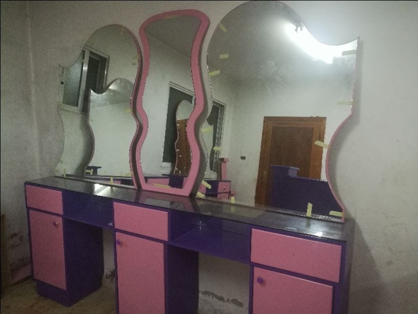 تفصيل ديكورات صالونات الحلاقه
لا تنسَ أنك شاهدت هذا الإعلان في عنكبوت
تفصيل ديكور صالونات الح...