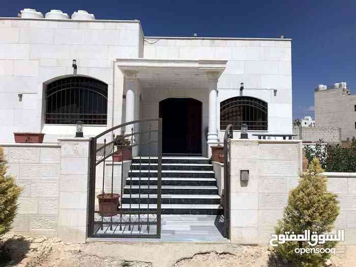 فيلاه مميزه في غاية الروعه ارض 500 متر بناء 300
لا تنسَ أنك شاهدت هذا الإعلان في عنكبوت
فيلاه...