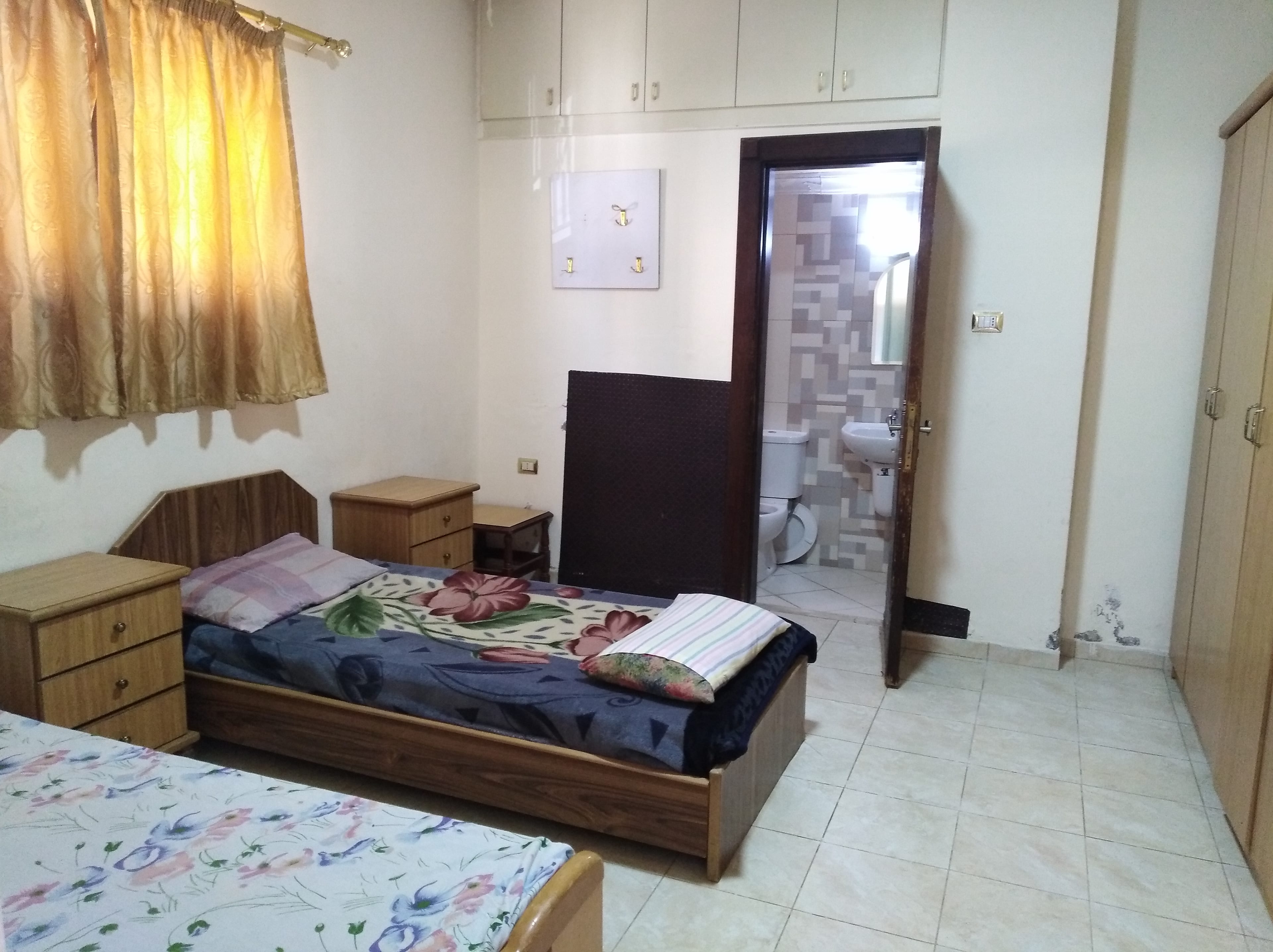 استديو مفروش للايجار في منطقة جبل الحسين
لا تنسَ أنك شاهدت هذا الإعلان في عنكبوت
استديو مفروش...