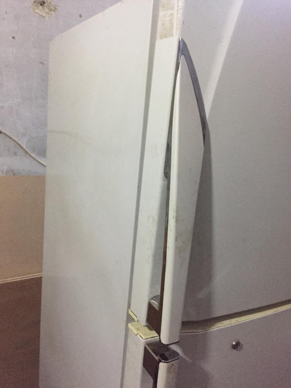 ثلاجات للبيع
لا تنسَ أنك شاهدت هذا الإعلان في عنكبوت
ثلاجه عرض اجبان والبان وعصير 350 د ثلا...