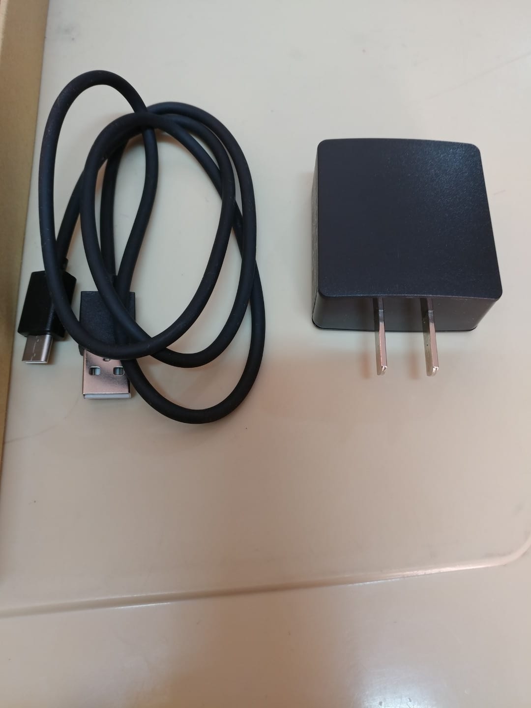 تابلت chuwi (نظام ويندوز 10 اندرويد 5, معالج رباعي النواة , رام 2Gb, شاشة 8" QHD , هاردسك 32Gb)
لا تنسَ أنك شاهدت هذا الإعلان في عنكبوت...