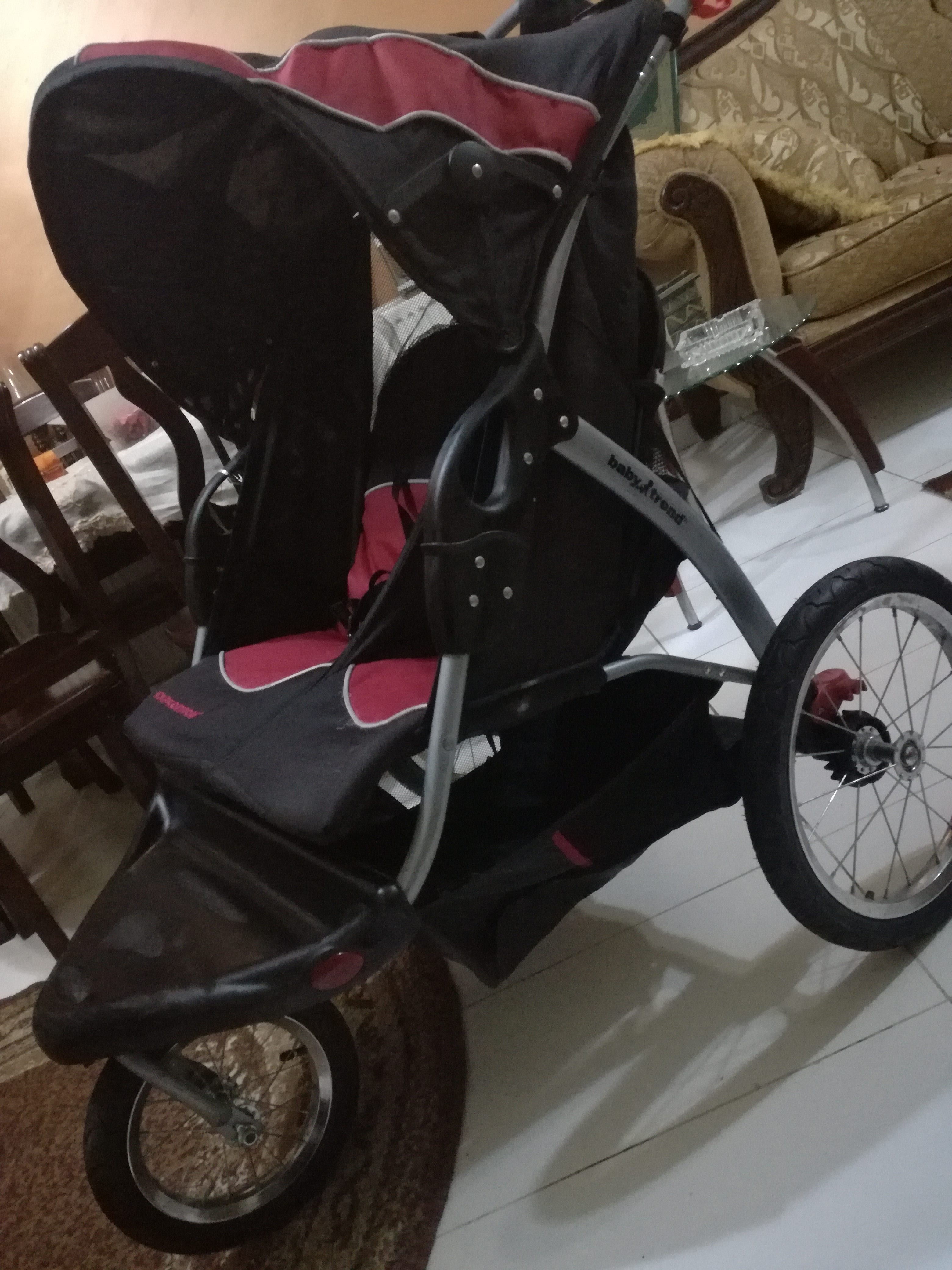 عرباية توام ماركة baby trend بسعر مغري
لا تنسَ أنك شاهدت هذا الإعلان في عنكبوت
عرباية اطفال...