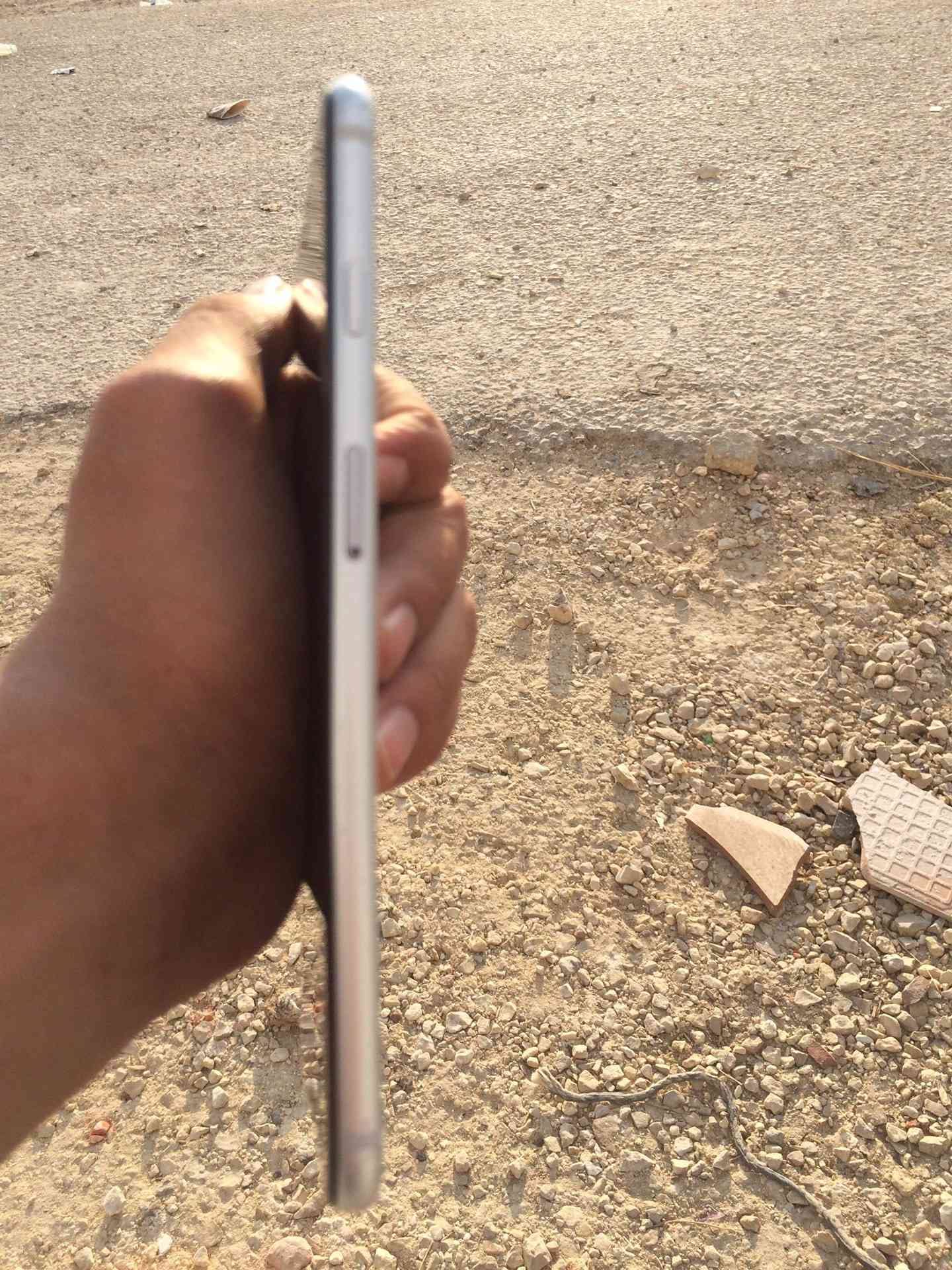 iphone 6 plus space grey black 64g
لا تنسَ أنك شاهدت هذا الإعلان في عنكبوت
Works fine great c...