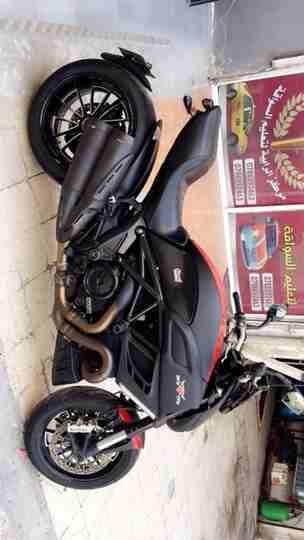 دوكاتي ديافل
لا تنسَ أنك شاهدت هذا الإعلان في عنكبوت
Ducati Diavel 2013
Pric 13000
1200 cc
V2 fo...