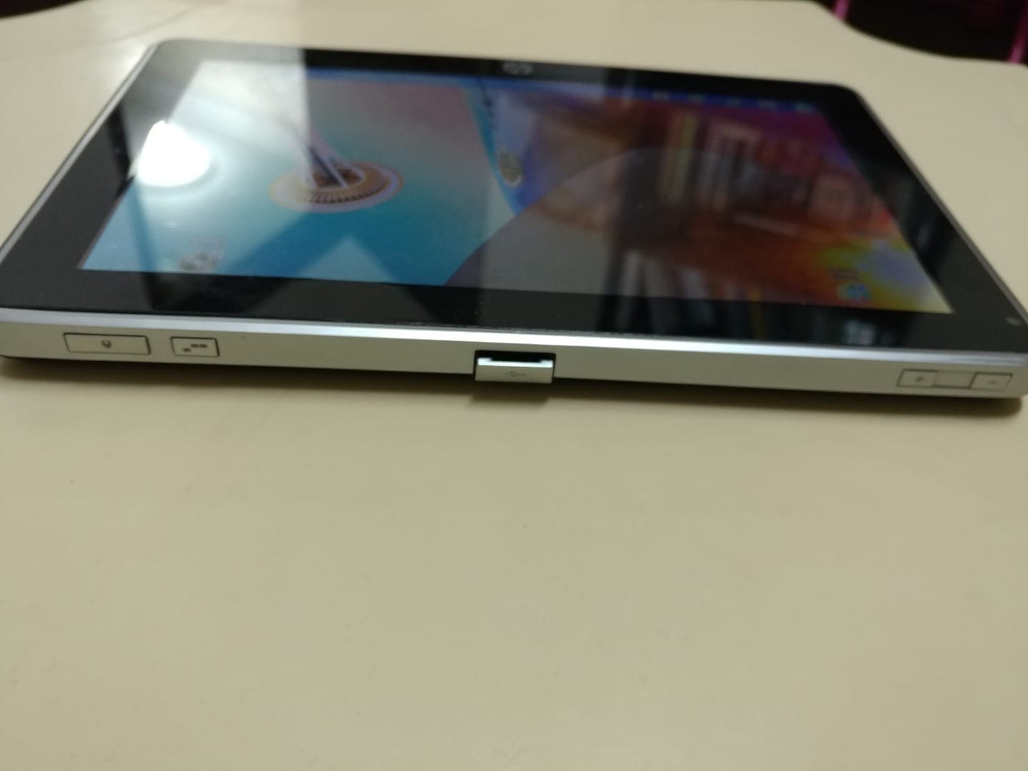 تابلت hp slate 500 ( ويندوز 7, رام 2G, هاردسك 64G SSD, شاشة 9 انش, معالج انتل اتوم)
لا تنسَ أنك شاهدت هذا الإعلان في عنكبوت...
