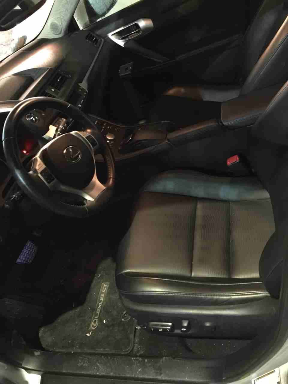 لكزس CT200 حرة جديد 2013
لا تنسَ أنك شاهدت هذا الإعلان في عنكبوت
LEXUS CT200h 2013 لون سلفر شكل...