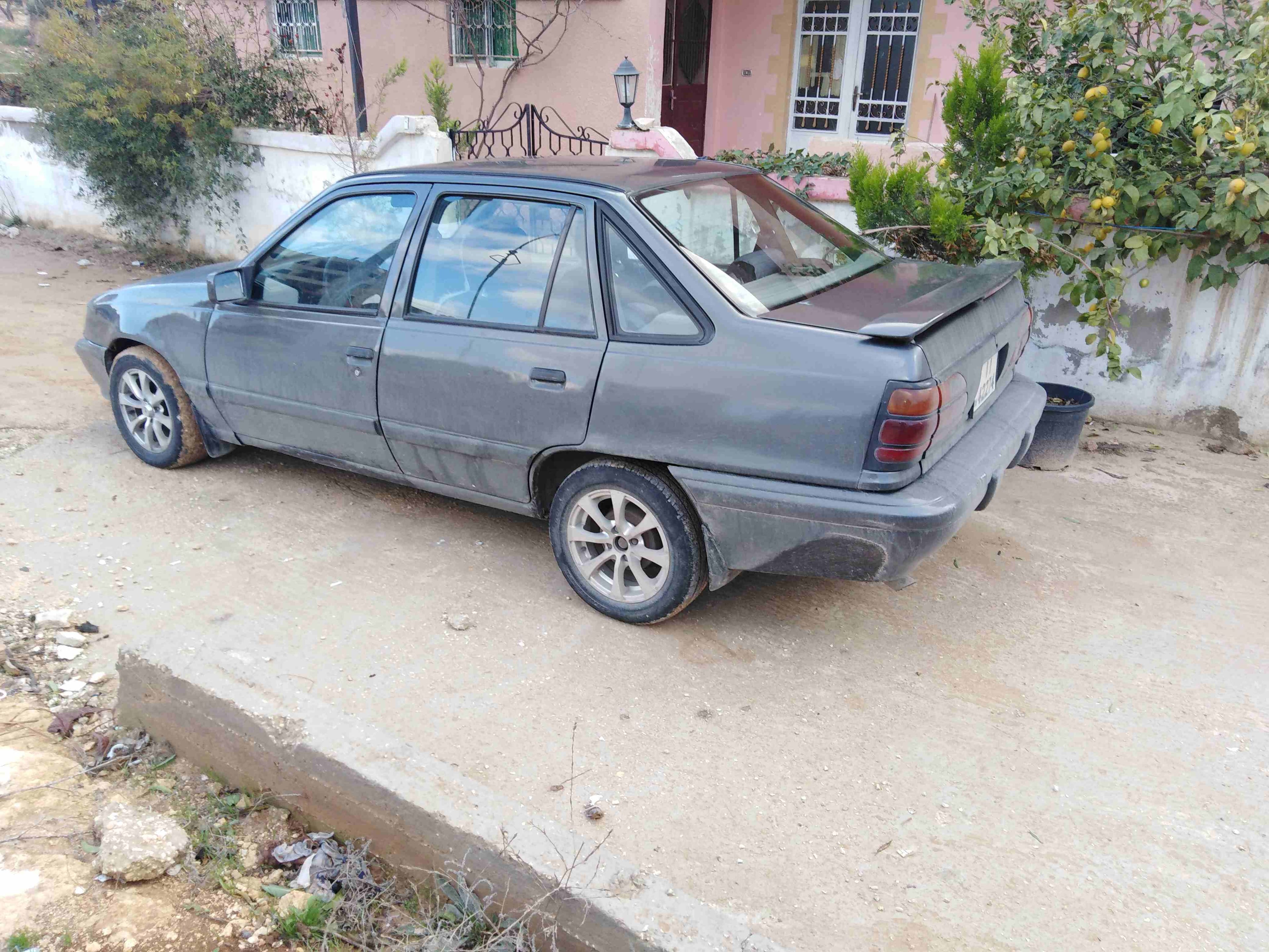 دايو ليمنز 93 جير عادي بسعر مغري
لا تنسَ أنك شاهدت هذا الإعلان في عنكبوت
دايو ليمنز GTI موديل 93...