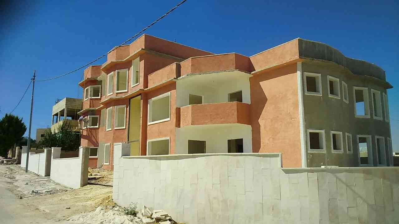 قصاره الاسبانيه الملونه _ ارضيات خرسانيه ملونه''
لا تنسَ أنك شاهدت هذا الإعلان في عنكبوت...
