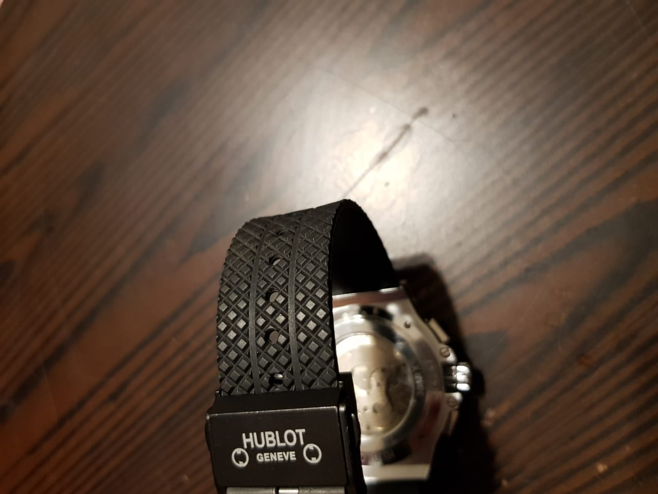 hublot
لا تنسَ أنك شاهدت هذا الإعلان في عنكبوت
ساعة HUBLOT كوبي جديده جميع العدادات شغاله
تع...