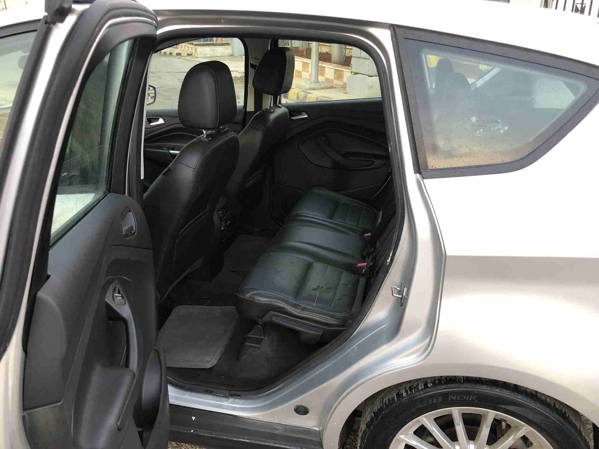 فور C-MAX2013للبيع
لا تنسَ أنك شاهدت هذا الإعلان في عنكبوت
فورد سي ماكس 2013للبيع بسعر مغري
لون...
