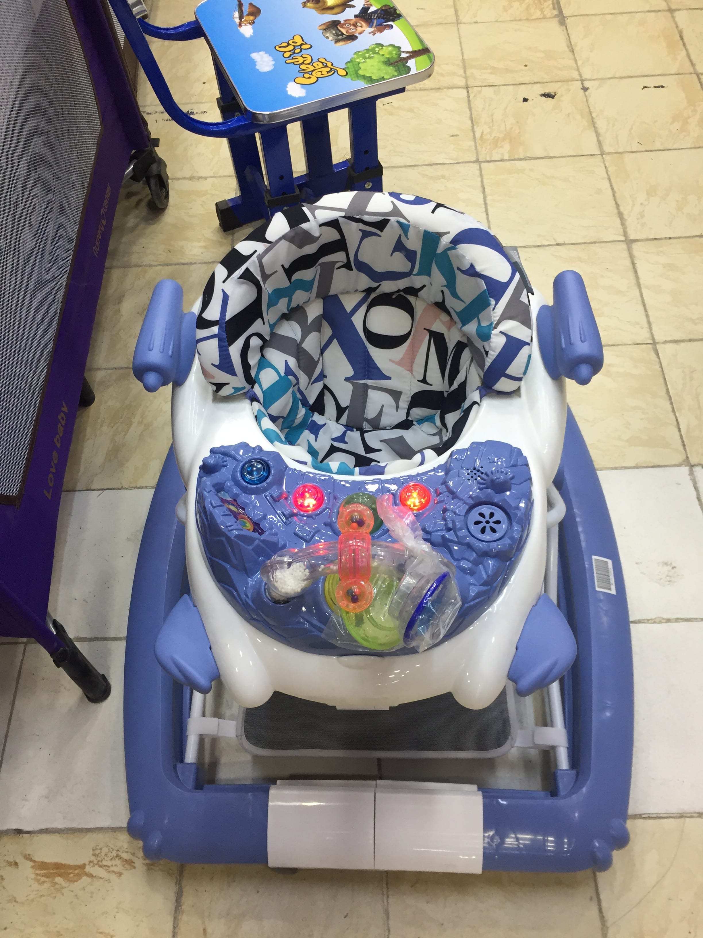 عربايات تعليم مشي ماركات عالميه باقل الاسعار يوجد خدمه توصيل 0796316653
لا تنسَ أنك شاهدت هذا الإعلان في عنكبوت...