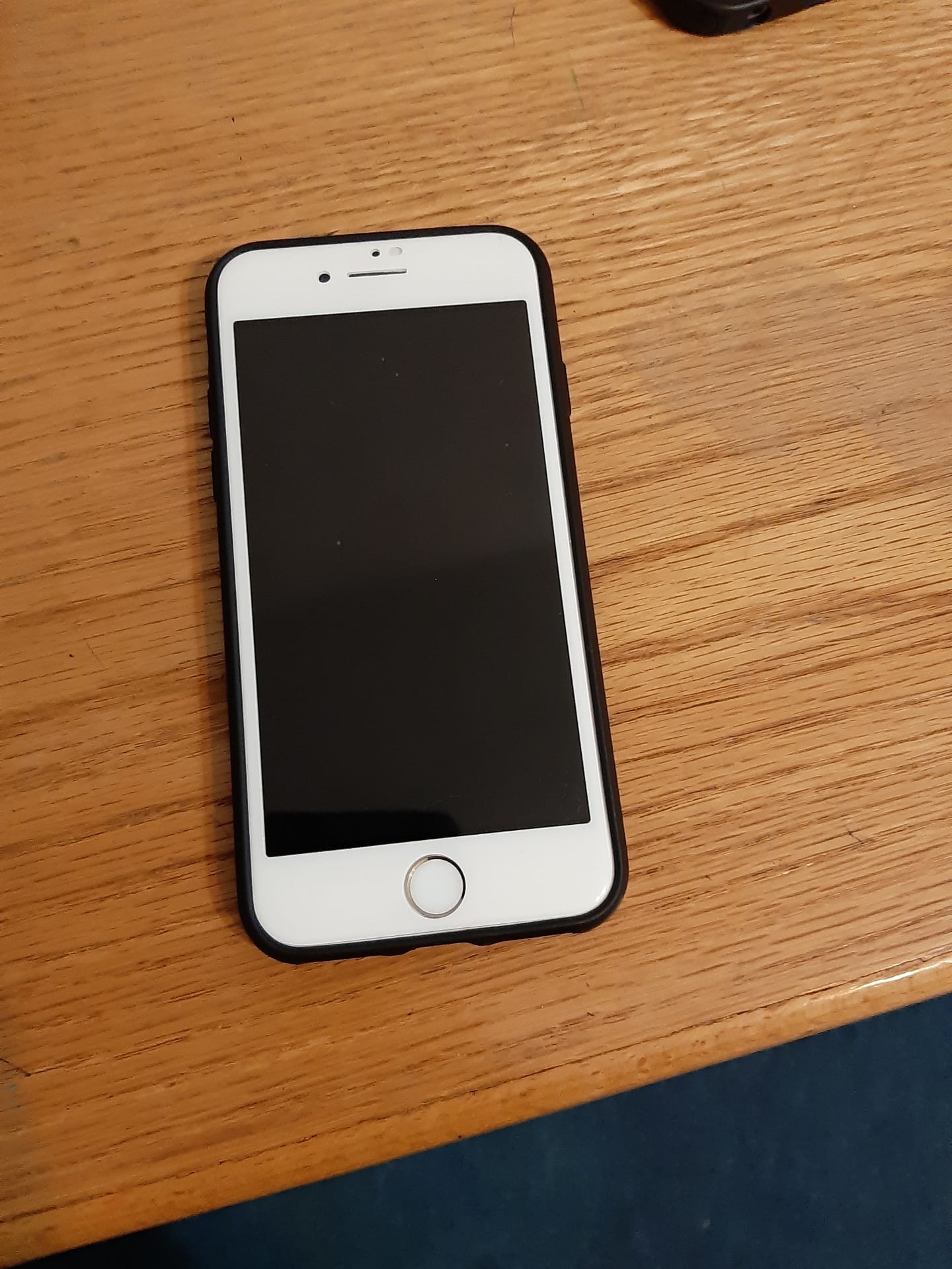 أيفون 7 128gb جولد للبيع أو البدل
لا تنسَ أنك شاهدت هذا الإعلان في عنكبوت
الجهاز بحالة جيدة ج...