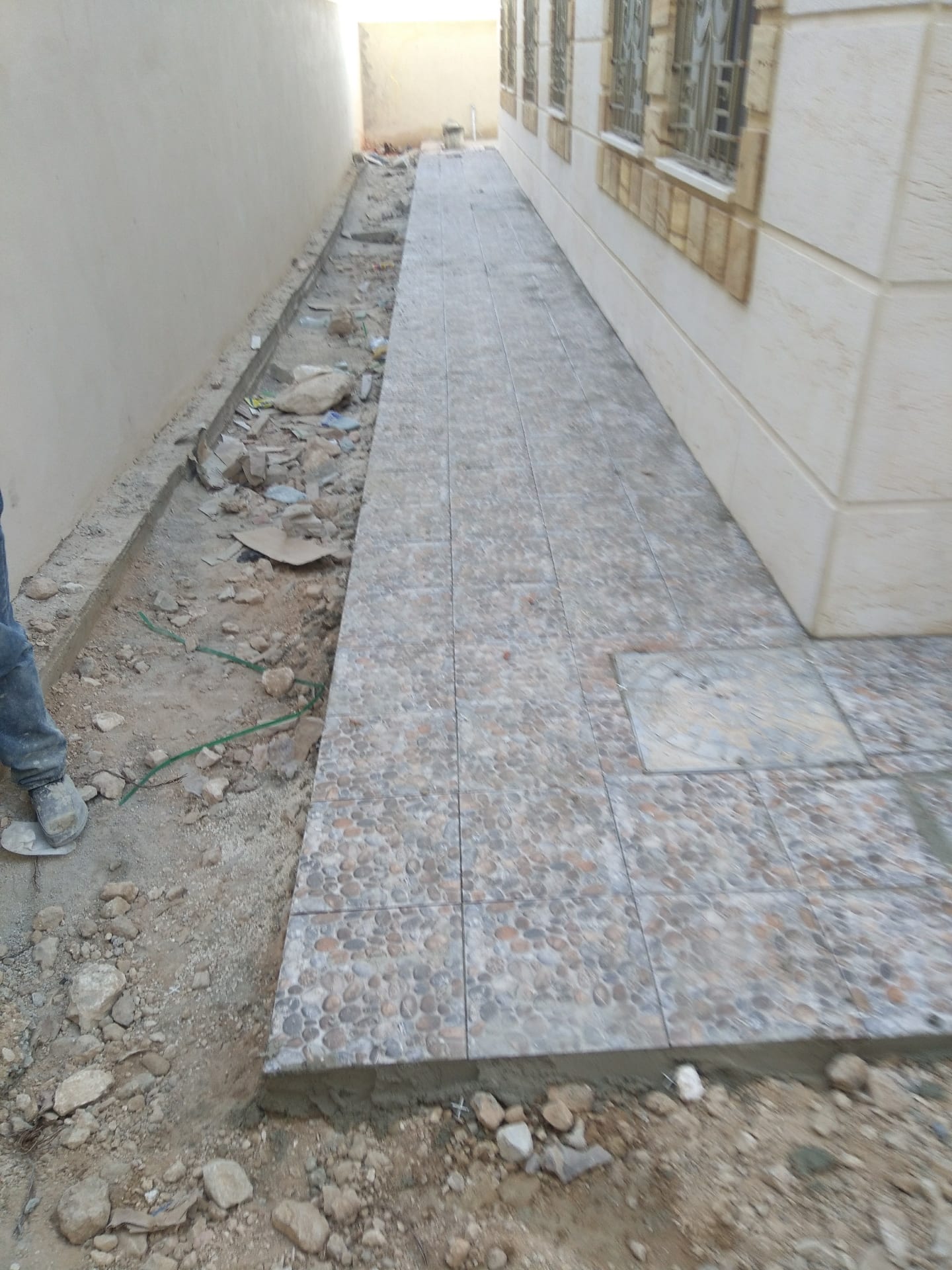 بليط سوري
لا تنسَ أنك شاهدت هذا الإعلان في عنكبوت
بلاط شقق واسكانات...