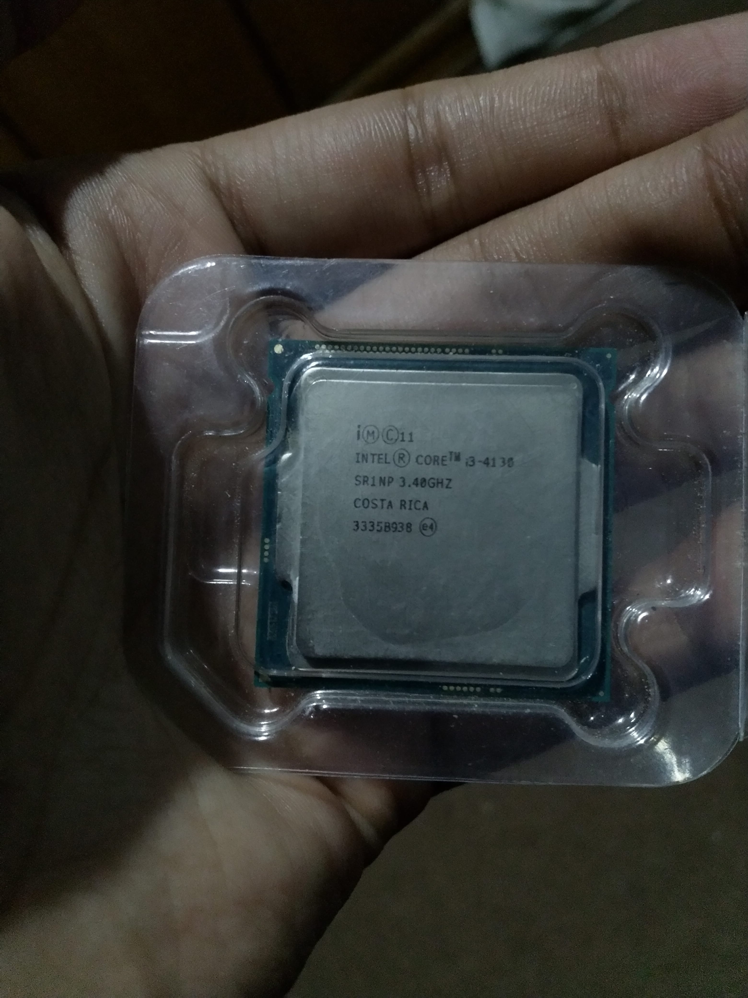 core i3 4130
لا تنسَ أنك شاهدت هذا الإعلان في عنكبوت
3.4 ghz.. 2 cores and 4 threads.
المعال...