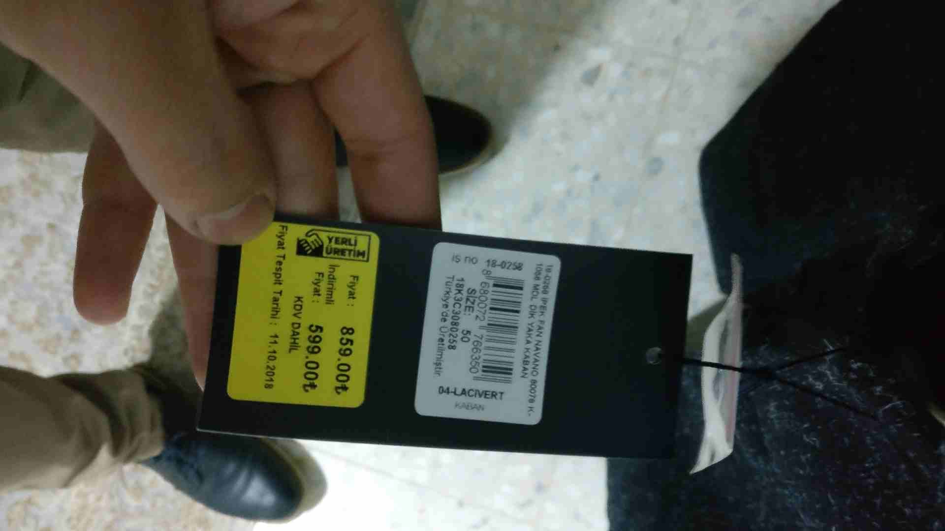 جاكيت - معطف - جاكيت طويل- jacket
لا تنسَ أنك شاهدت هذا الإعلان في عنكبوت
للبيع معطف تركي ماركة c...