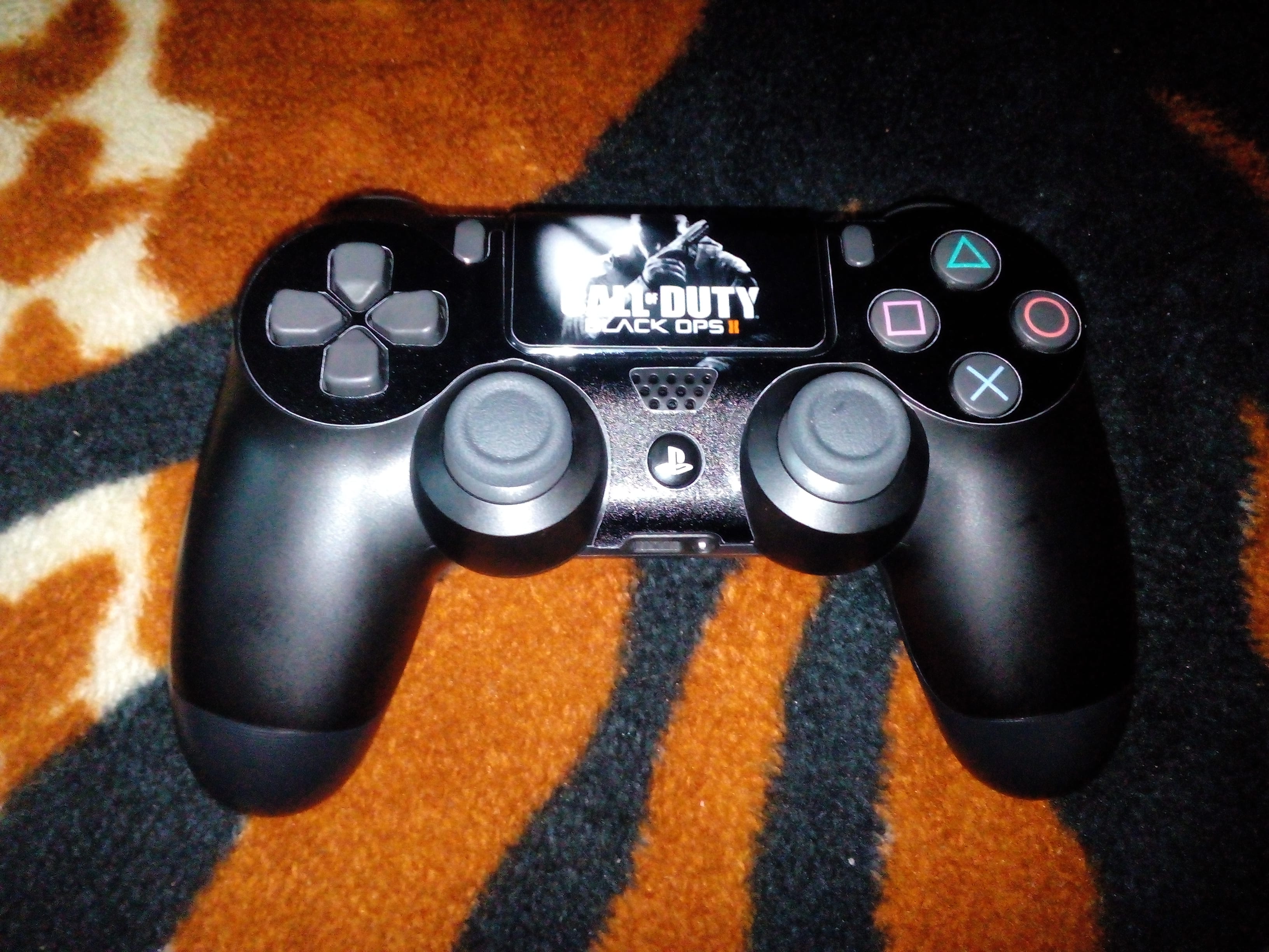 ps4 جديد بحالة وكاله.
لا تنسَ أنك شاهدت هذا الإعلان في عنكبوت
ماتشغل ولامره معا كل الوصلات 50...