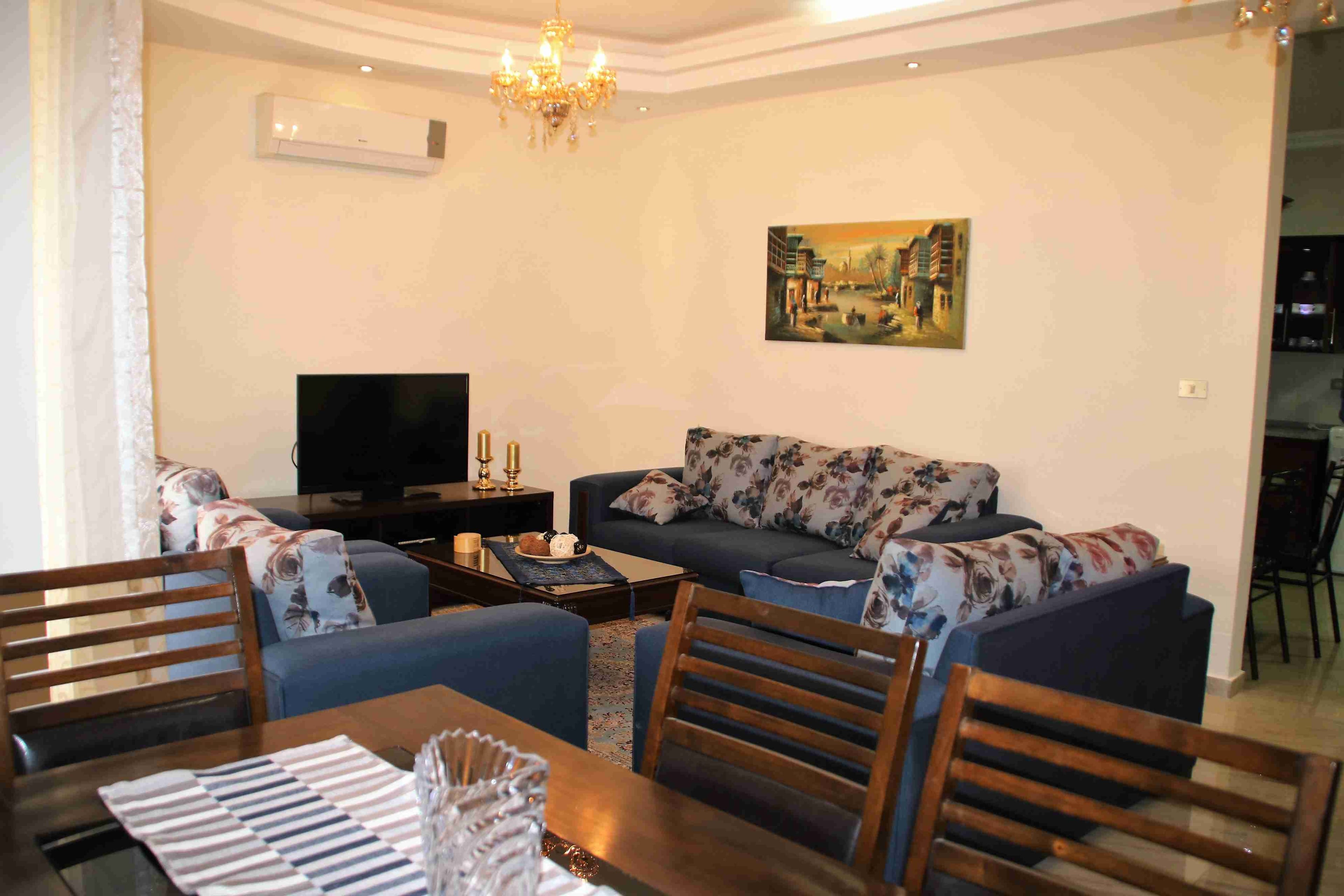 شقة مفروشة فرش فاخر - 3 نوم - خلدة stylish 3 bedrooms apartment in Khalda
لا تنسَ أنك شاهدت هذا الإعلان في عنكبوت...