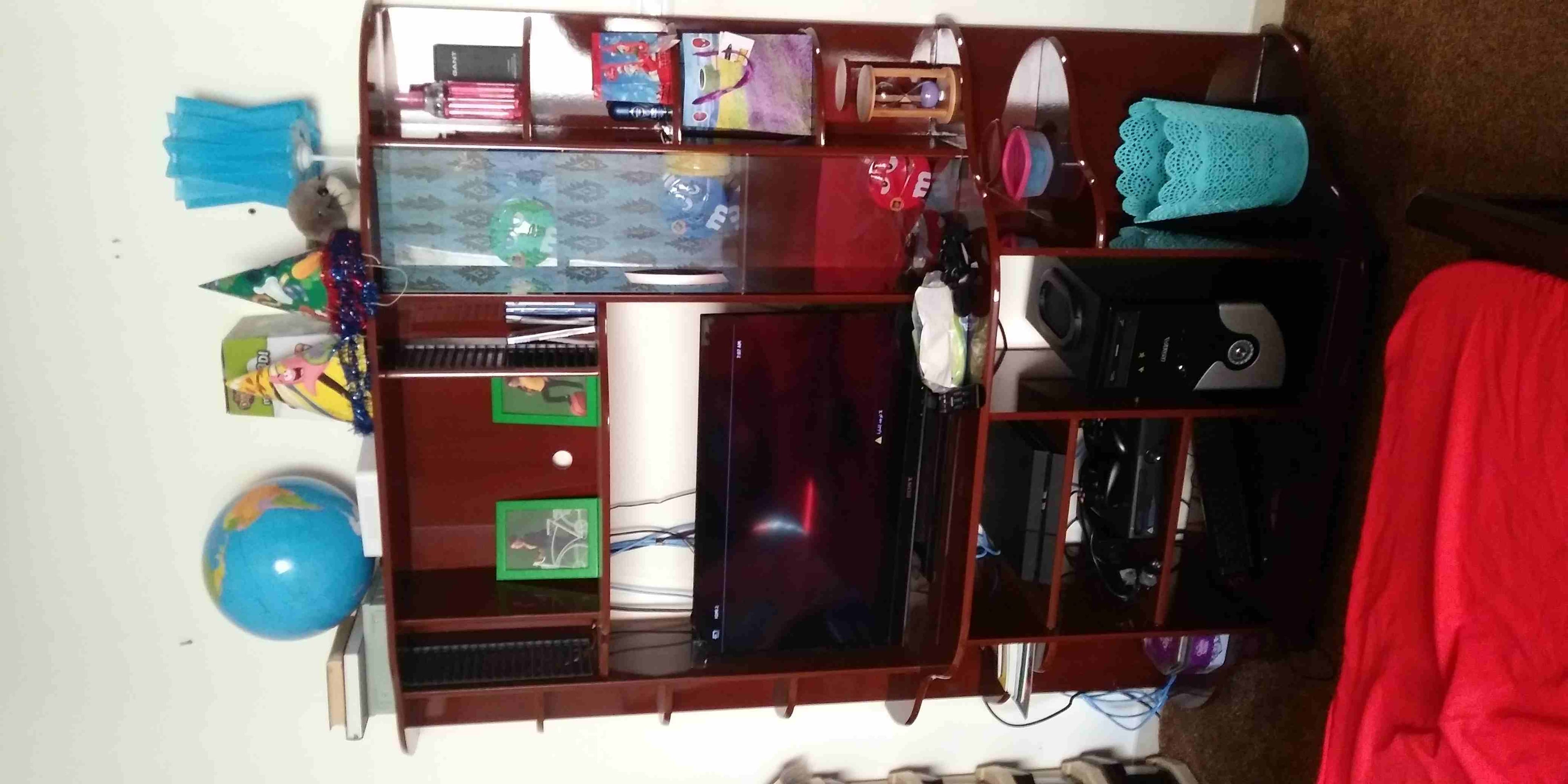 بوفيه تللفزيون للبيع
لا تنسَ أنك شاهدت هذا الإعلان في عنكبوت
بوفيه تلفزيون بحاله ممتازه للبيع بس...