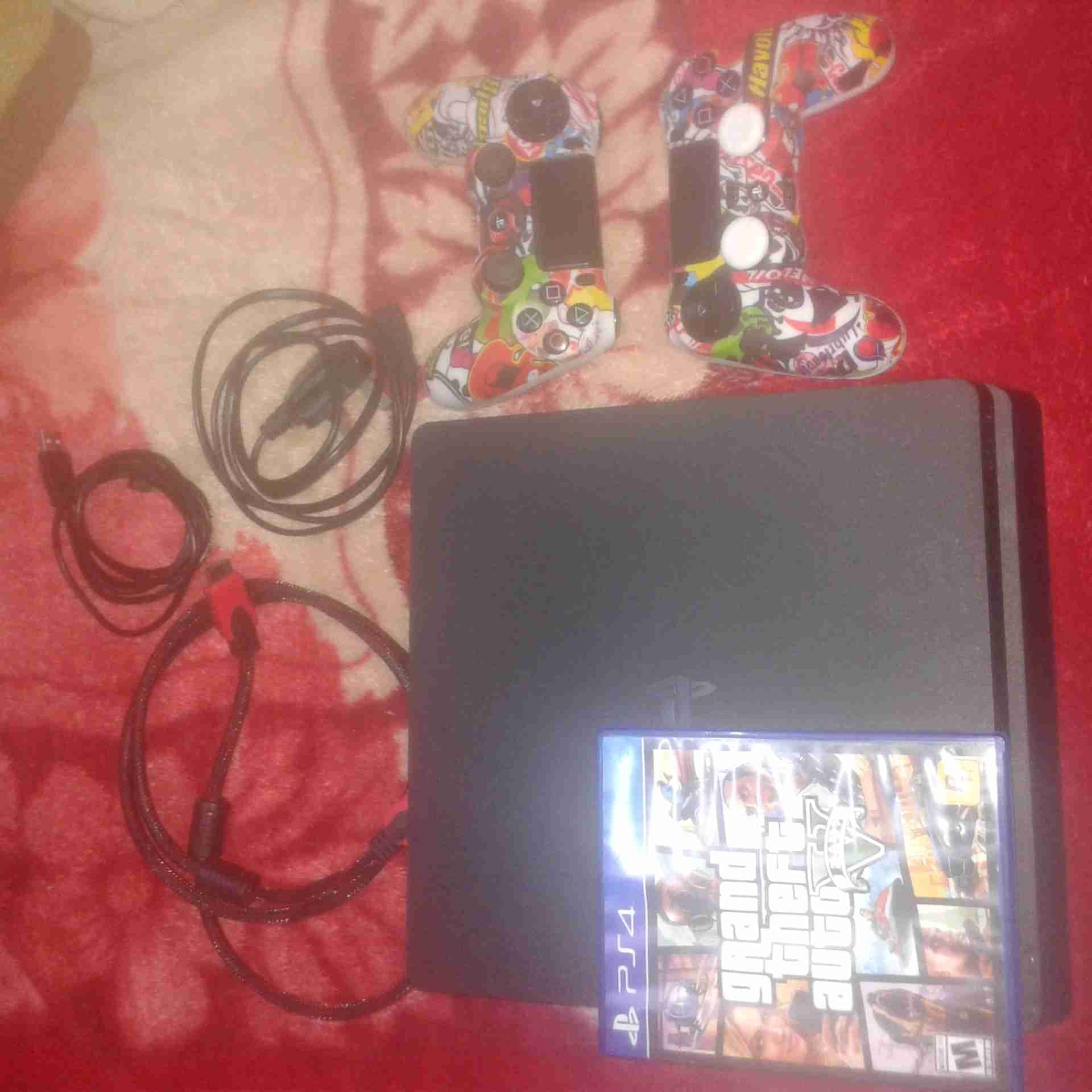 بلاستيشن مستعمل 5 شهور فقط مع اربع العاب محمله ع جهاز وسيدي gtav اتصال على رقم 0799112284
لا تنسَ أنك شاهدت هذا الإعلان في عنكبوت...