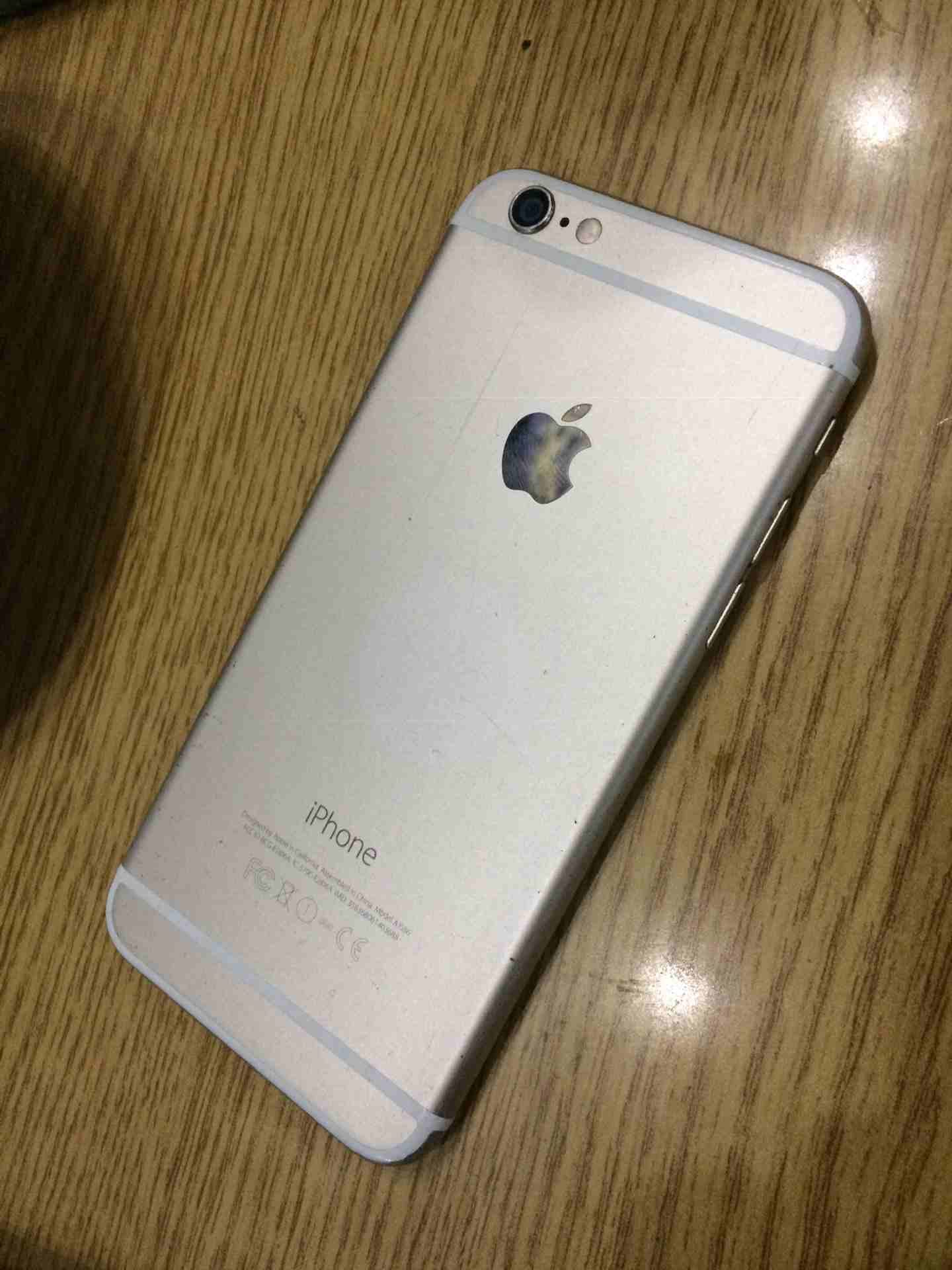 iphone 6
لا تنسَ أنك شاهدت هذا الإعلان في عنكبوت
الجهاز ما معه اشي غير وصلة شاحن....
فاصل بصمة
1...