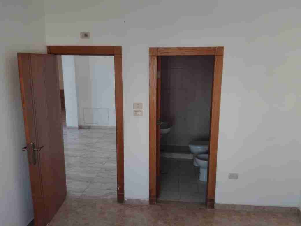 شقة طابق ثالث 120م مع رووف 25م قرب جامعة العلوم الإسلامية ومركز امن طارق بالاقساط
لا تنسَ أنك شاهدت هذا الإعلان في عنكبوت...