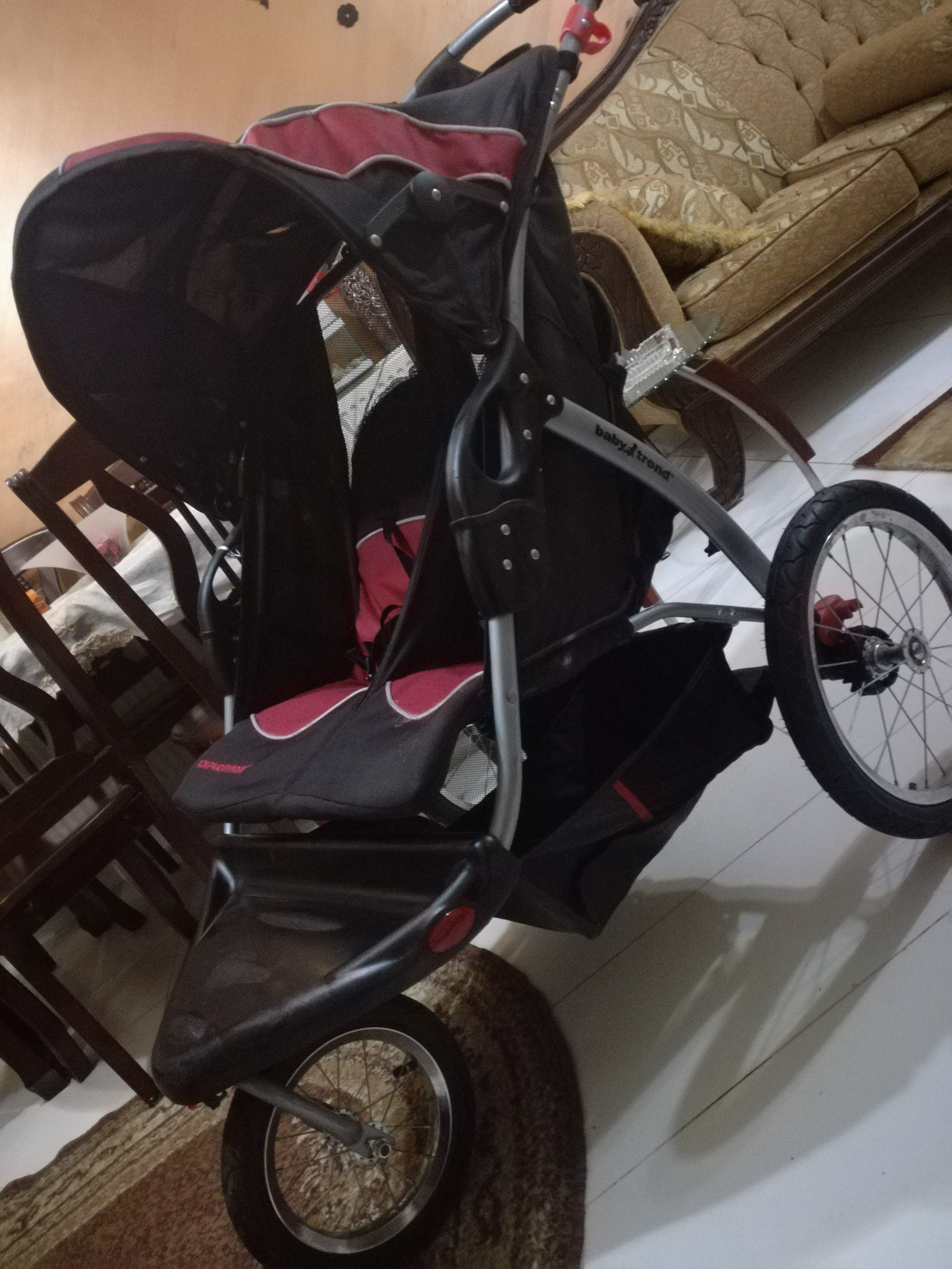 عرباية توام ماركة baby trend فخمه جدا بسعر مغري
لا تنسَ أنك شاهدت هذا الإعلان في عنكبوت
عرباي...
