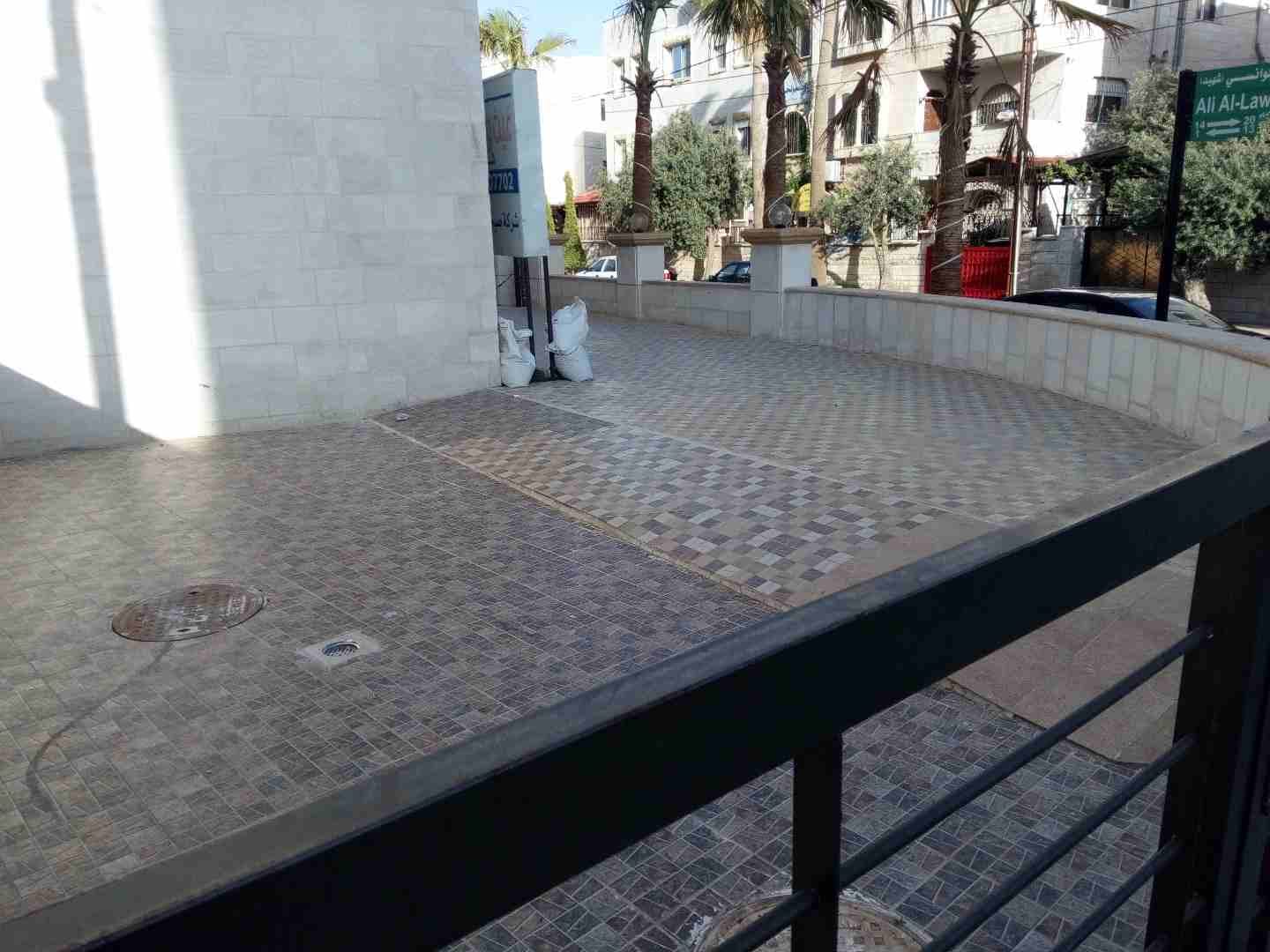 شقة 130م مع ترس 60م وكراج خاص
لا تنسَ أنك شاهدت هذا الإعلان في عنكبوت
شقق 130م عميش كل الطوابق يو...