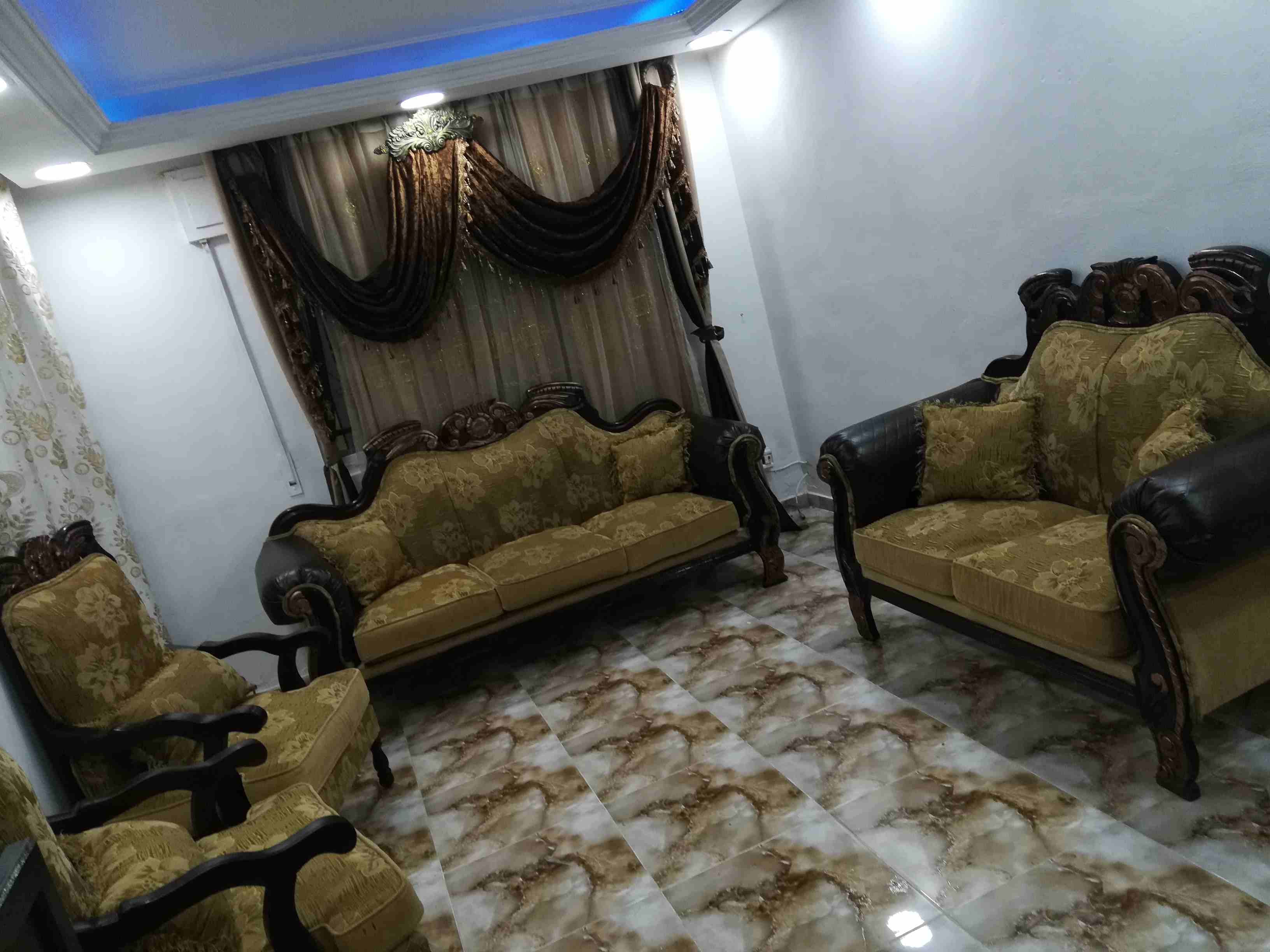طقم كنب مصري للبيع بحاله الجديد بيع مستعجل
لا تنسَ أنك شاهدت هذا الإعلان في عنكبوت
طقم كنب للبيع...