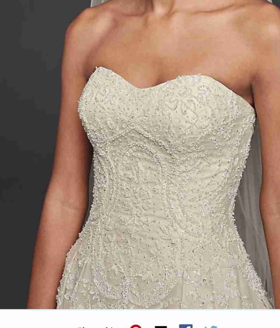 Beautiful & classy designer wedding dress from London
لا تنسَ أنك شاهدت هذا الإعلان في عنكبوت...
