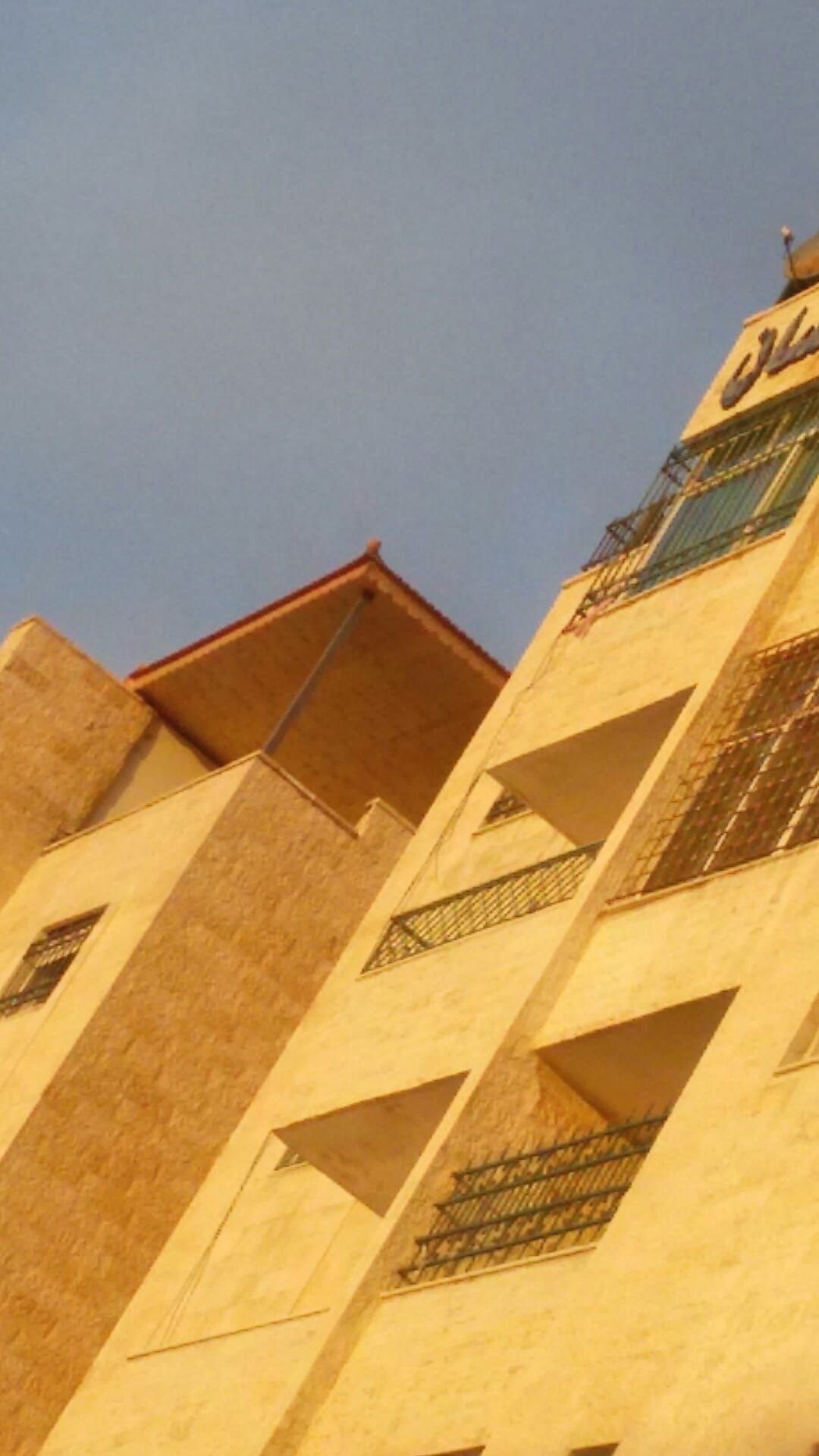 جميع انواع القرميد الطبيعي 30دينار للمتر
لا تنسَ أنك شاهدت هذا الإعلان في عنكبوت
قرميد اسباني...